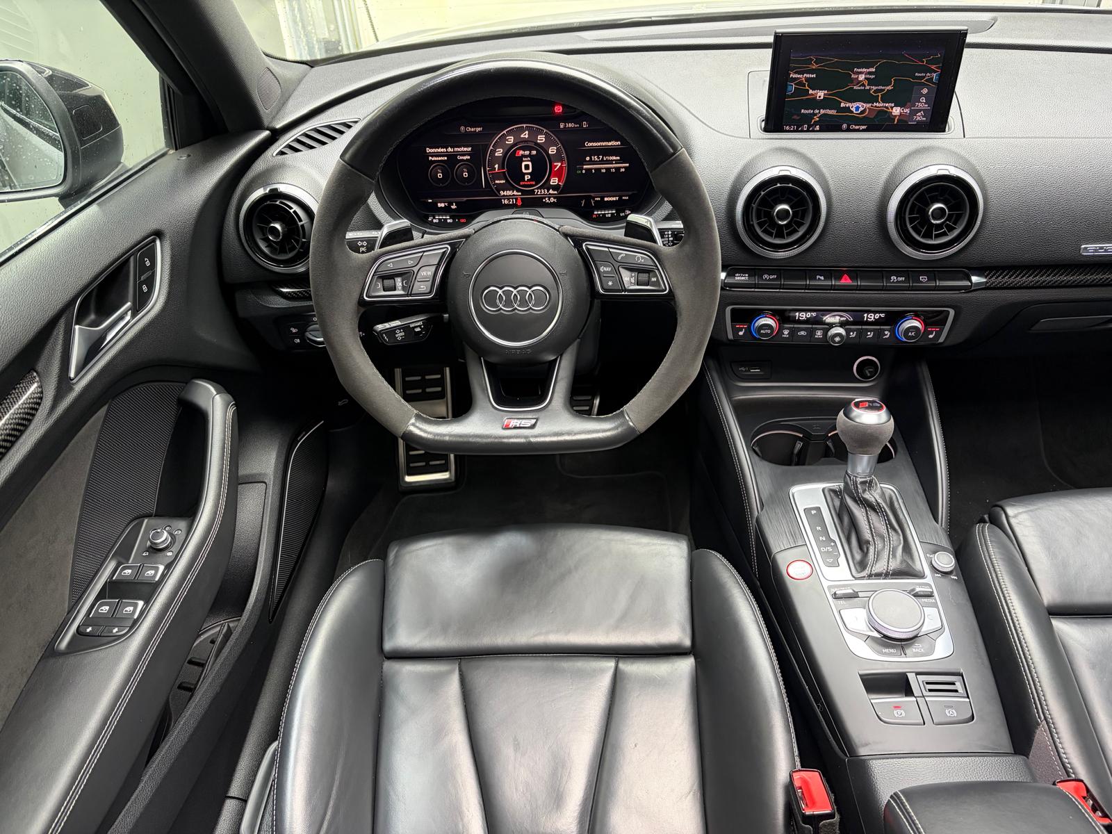AUDI RS3 Sportback 2.5 TSI quattro S-tronic-image-17