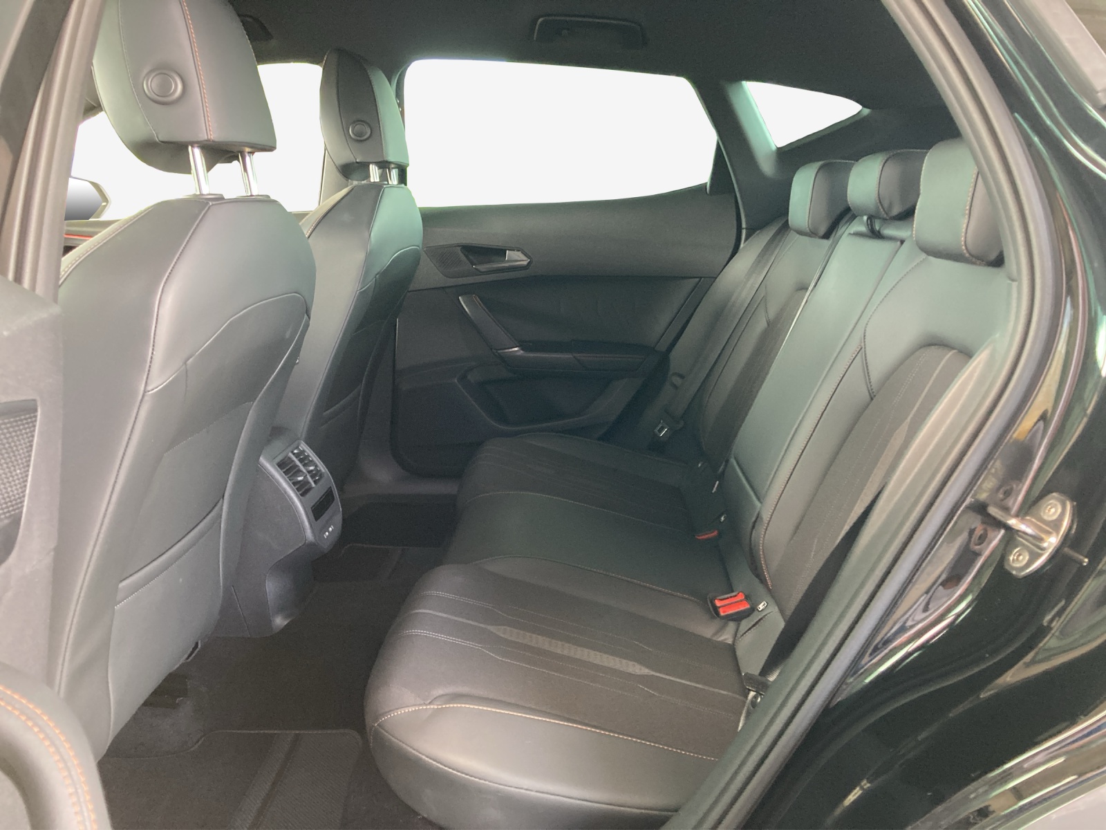 CUPRA Formentor 1.4 e-HYBRID pHEV Allalin DSG-image-11
