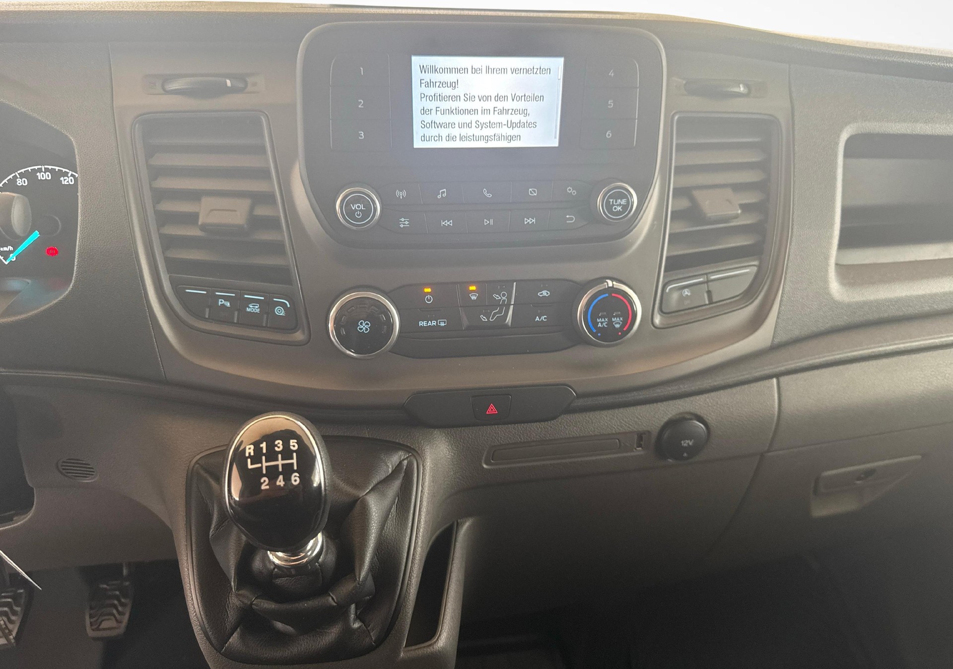 FORD Transit C Van 280 L1 2.0 TDCi 105 Trend / ab 3,99% Leasing bei Abschluss einer Protect Autoversicherung-image-13
