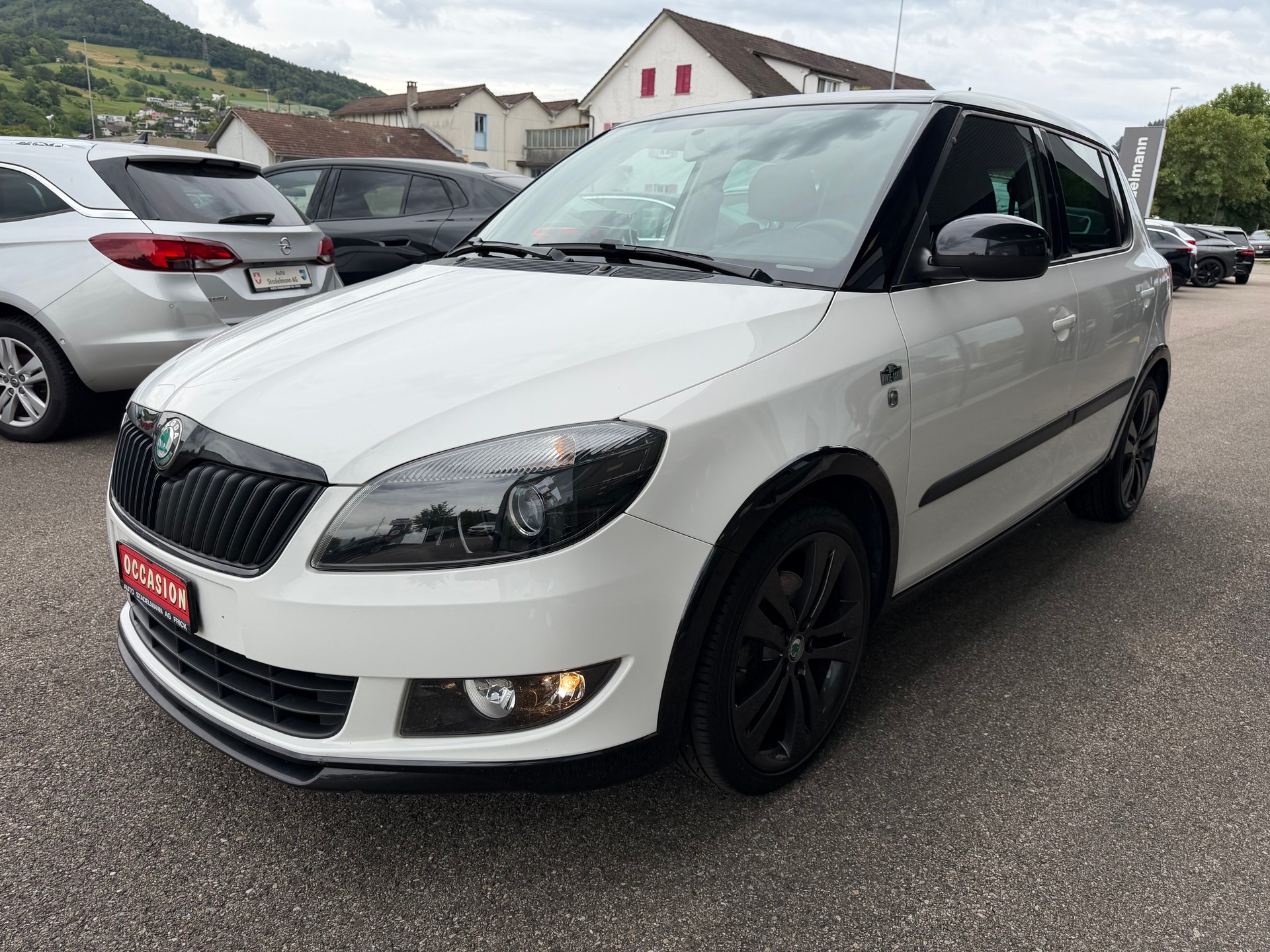 SKODA Fabia 1.2 TSI Ambiente-image-11
