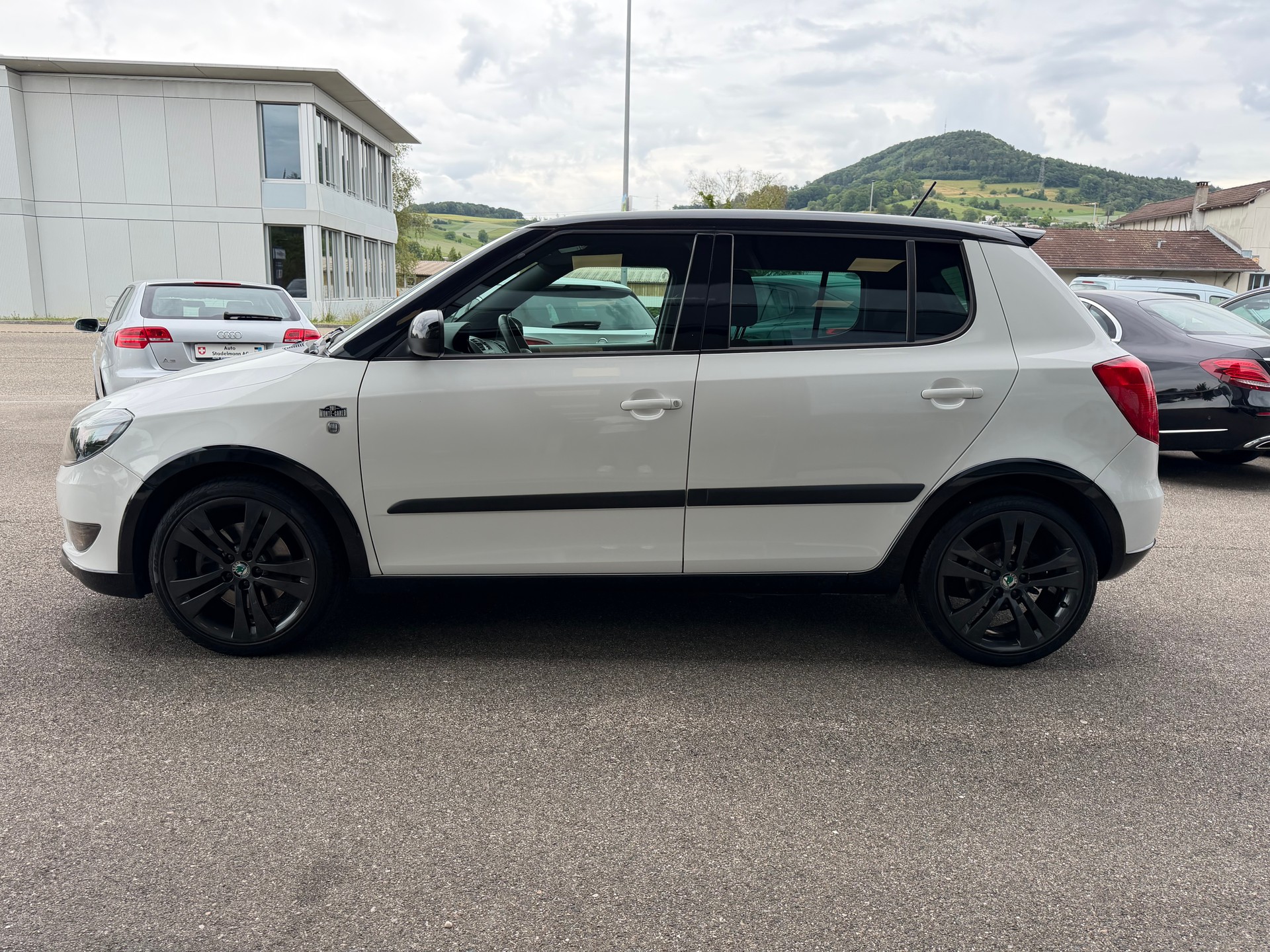 SKODA Fabia 1.2 TSI Ambiente-image-9