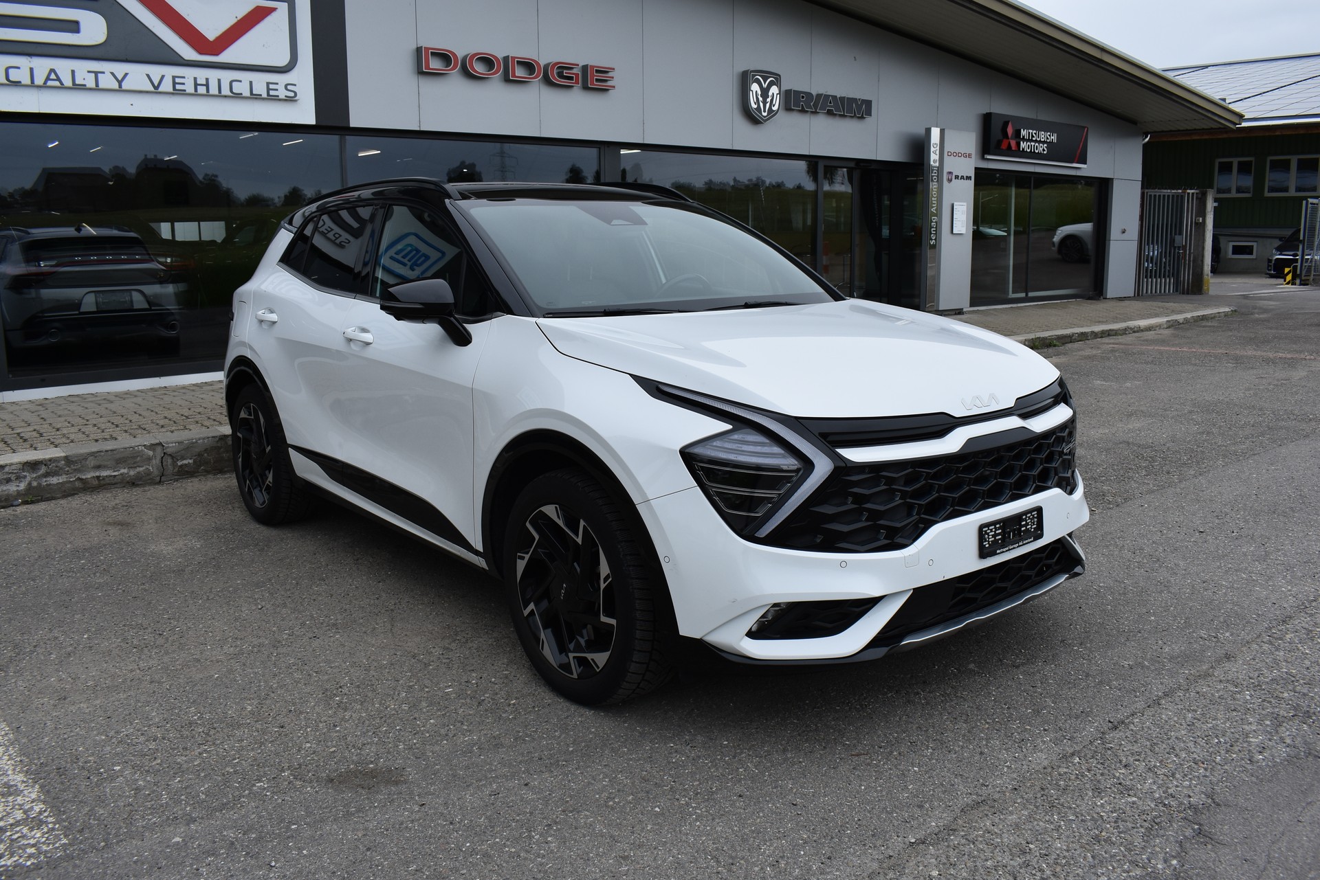 KIA Sportage 1.6T-GDi PHEV GT-Line 4x4 A-image-1