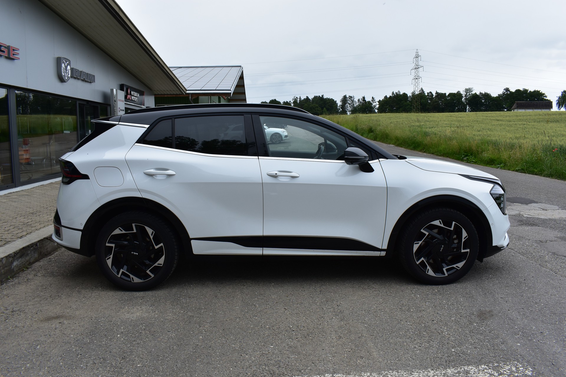 KIA Sportage 1.6T-GDi PHEV GT-Line 4x4 A-image-2