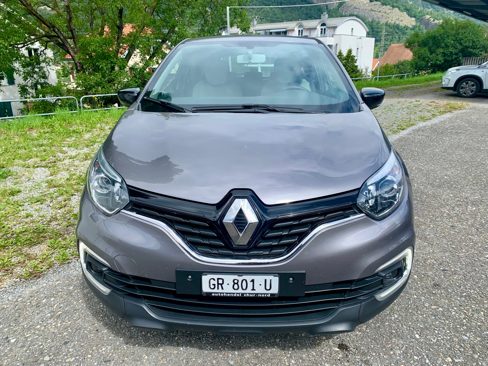 RENAULT Captur 0.9 Zen-image-2