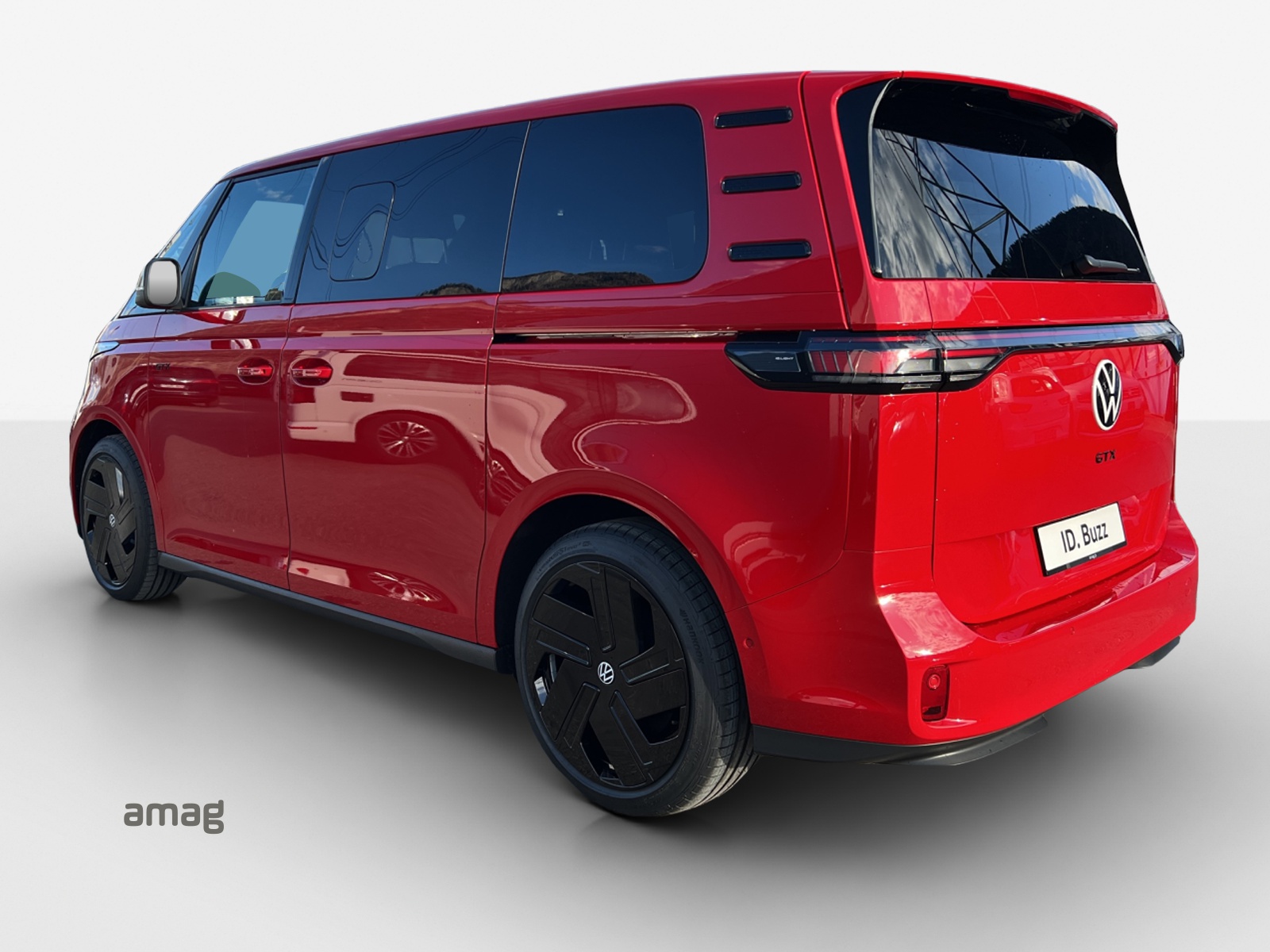 VW ID.Buzz NWB GTX 4 Motion-image-2