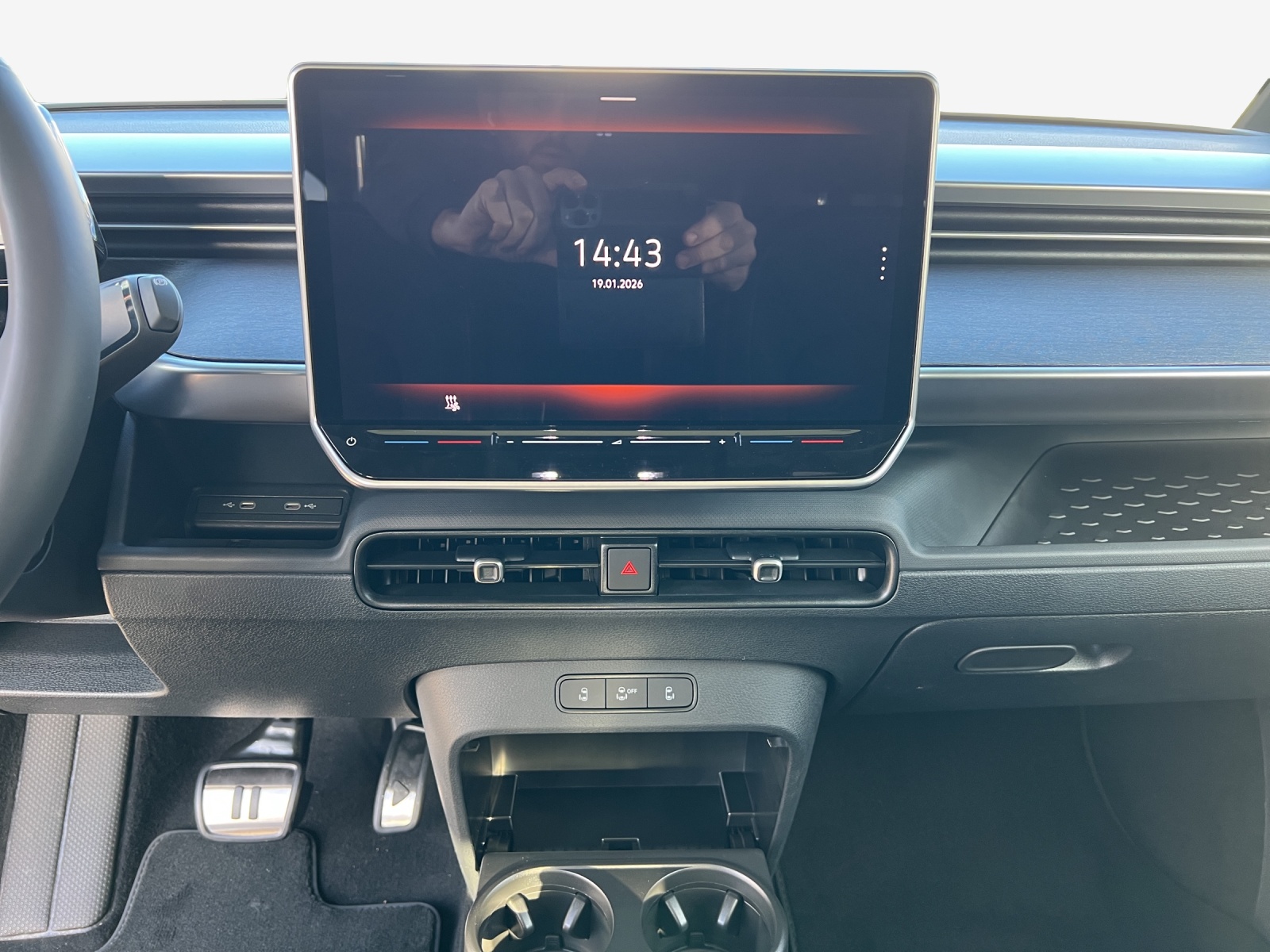 VW ID.Buzz NWB GTX 4 Motion-image-10