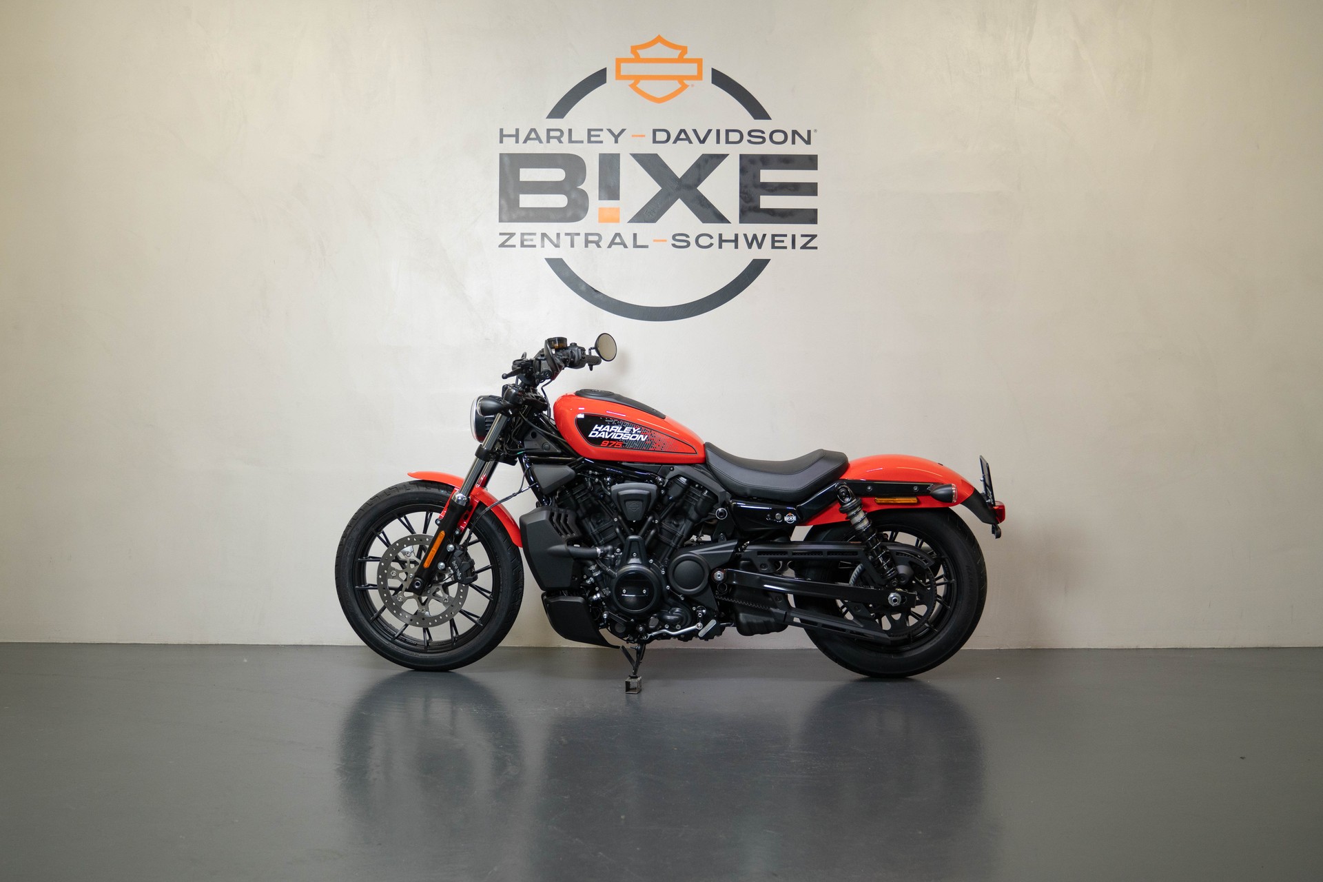 HARLEY-DAVIDSON RH 975 Nightster-showroom-element-1