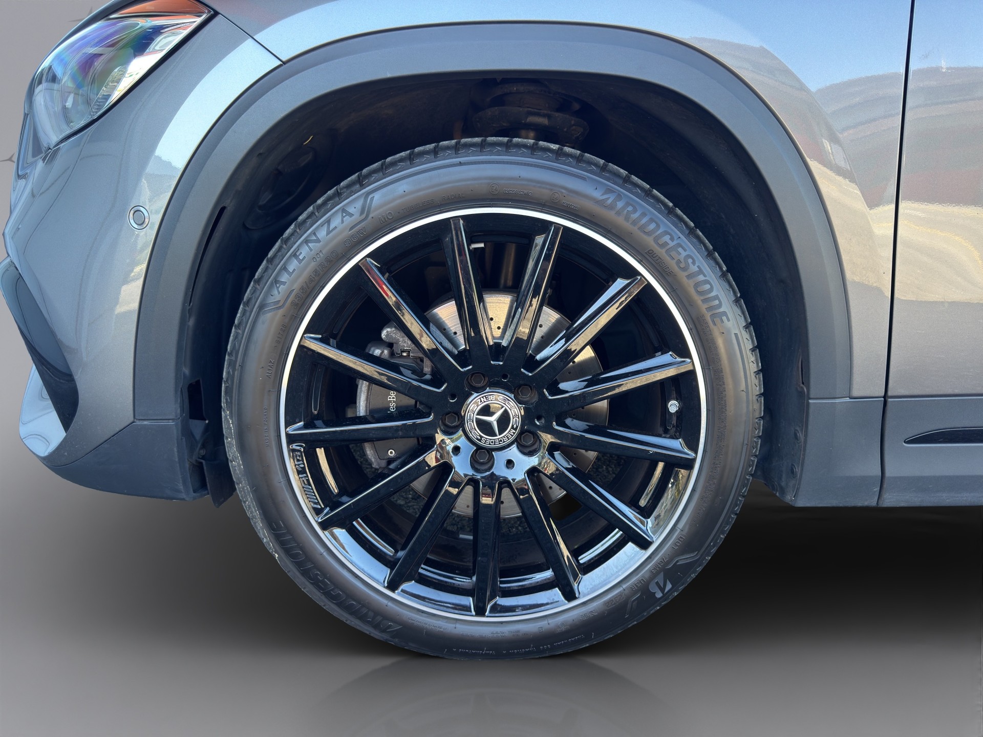 MERCEDES-BENZ GLA 200 AMG Line-image-20