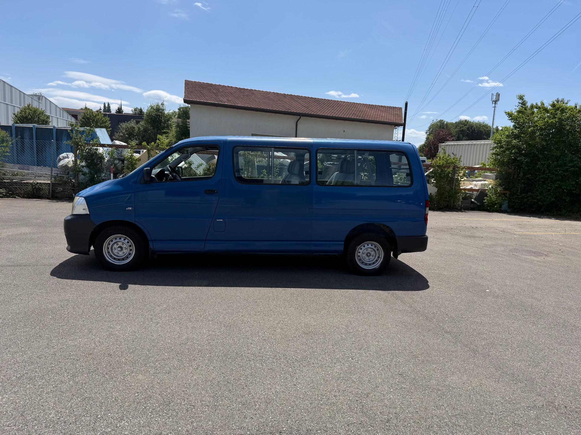 TOYOTA Hiace D-4D Kombi 4WD SWB-image-1