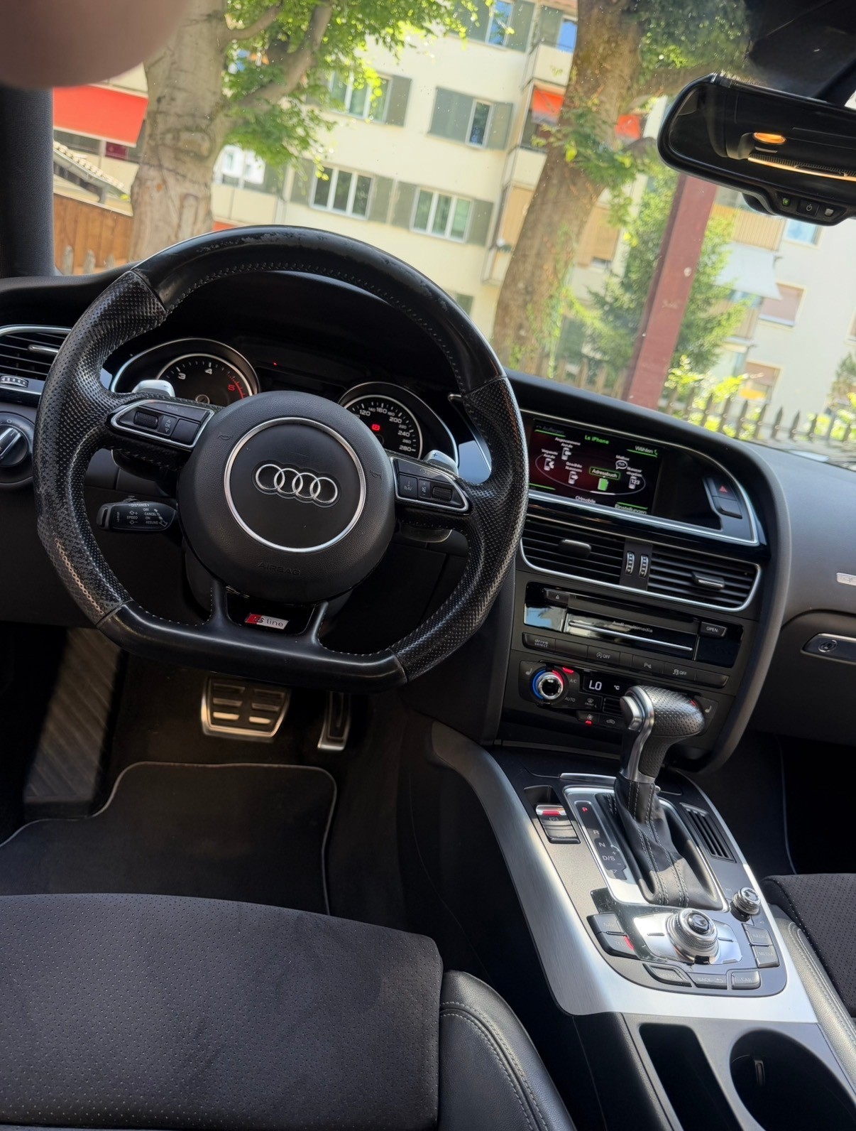 AUDI 2.0 TDI 190 quattro S-Tronic-image-11