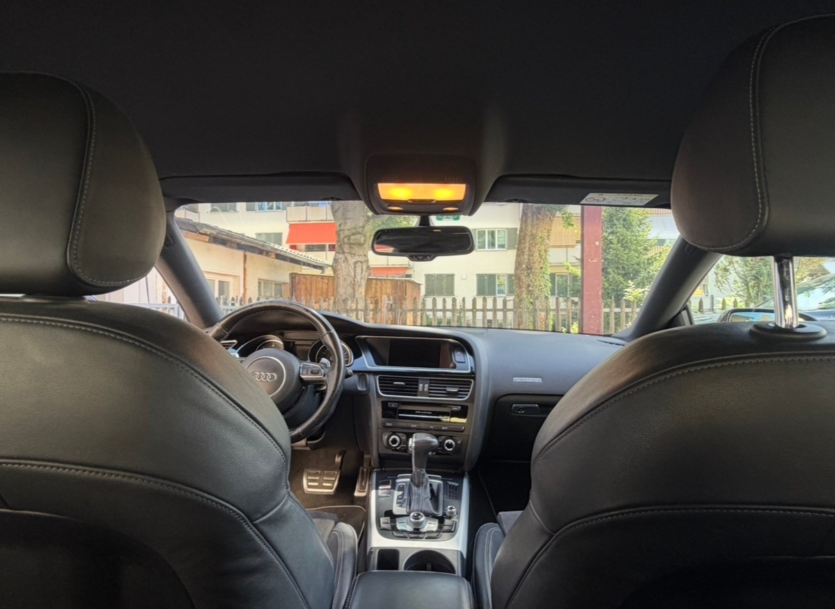 AUDI 2.0 TDI 190 quattro S-Tronic-image-12