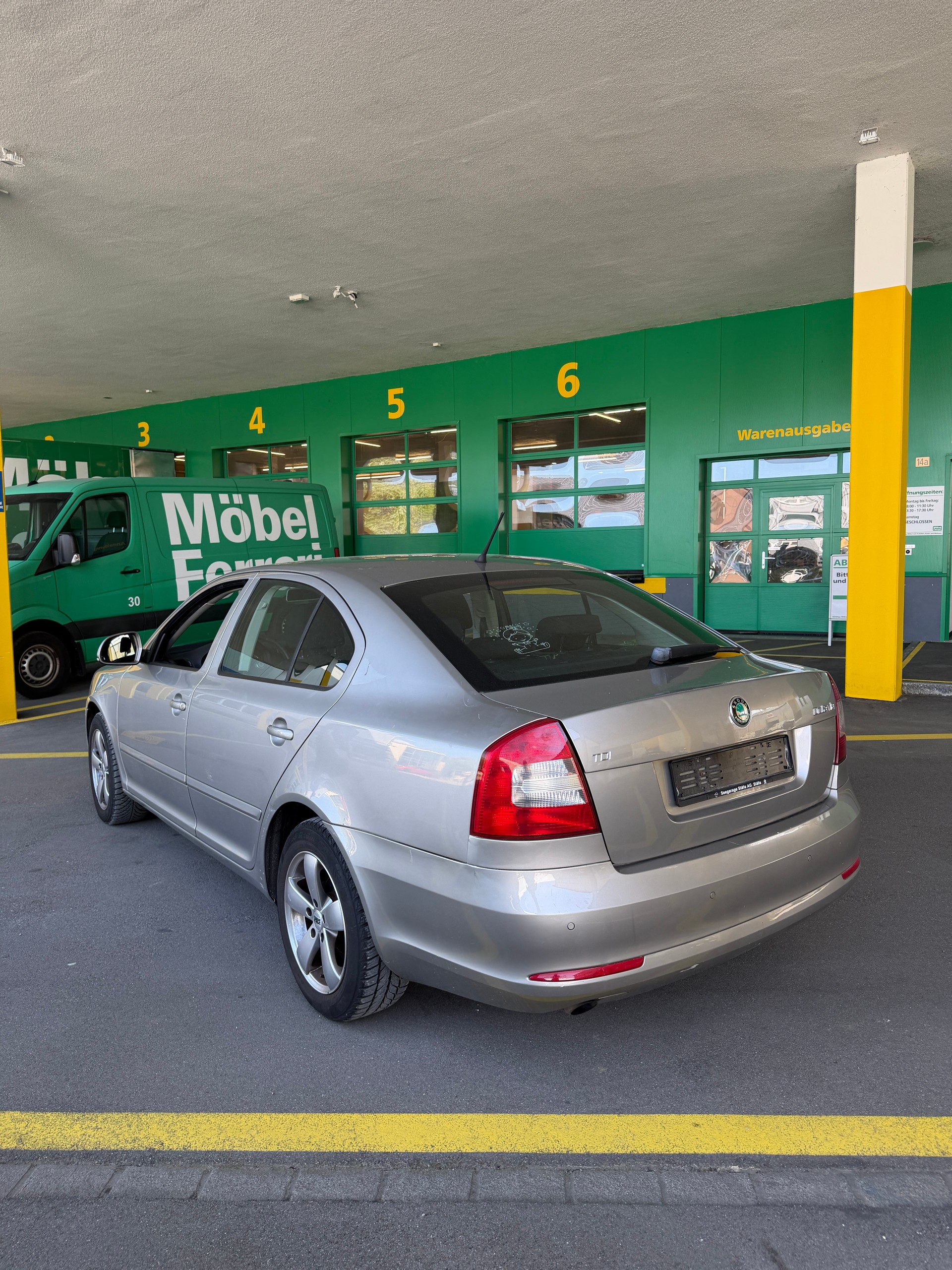 SKODA Octavia 1.6 TDI Ambition-image-4