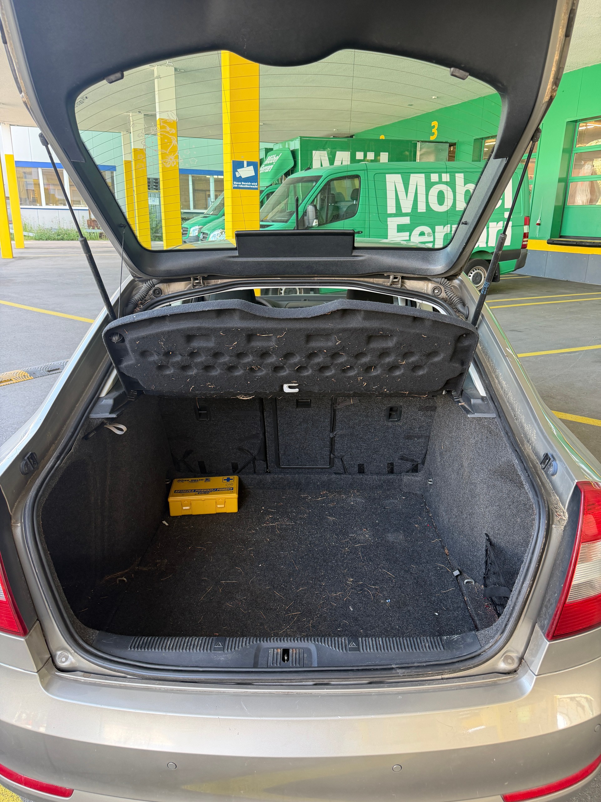 SKODA Octavia 1.6 TDI Ambition-image-15