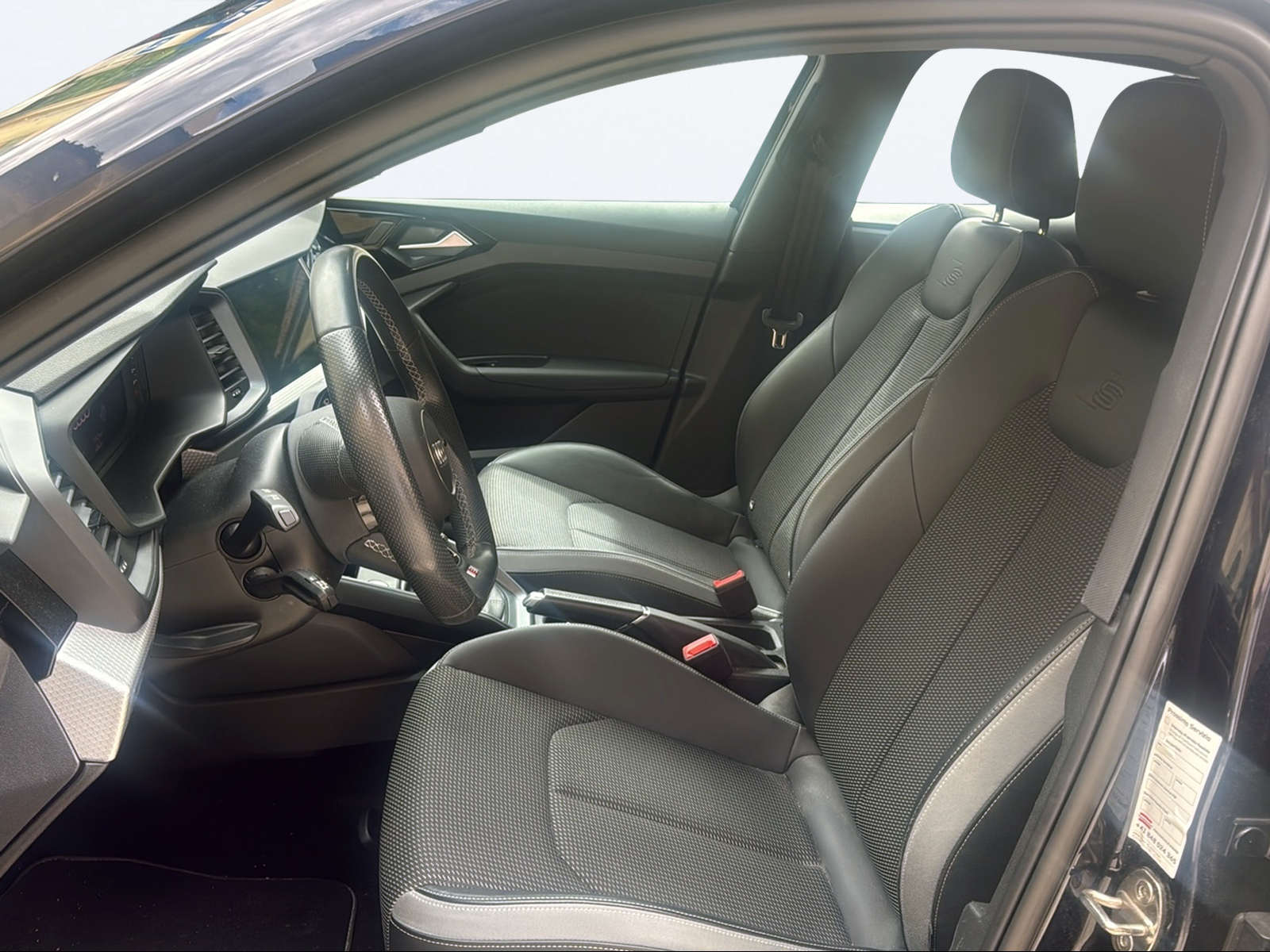 AUDI A1 Sportback 30 TFSI advanced-image-9
