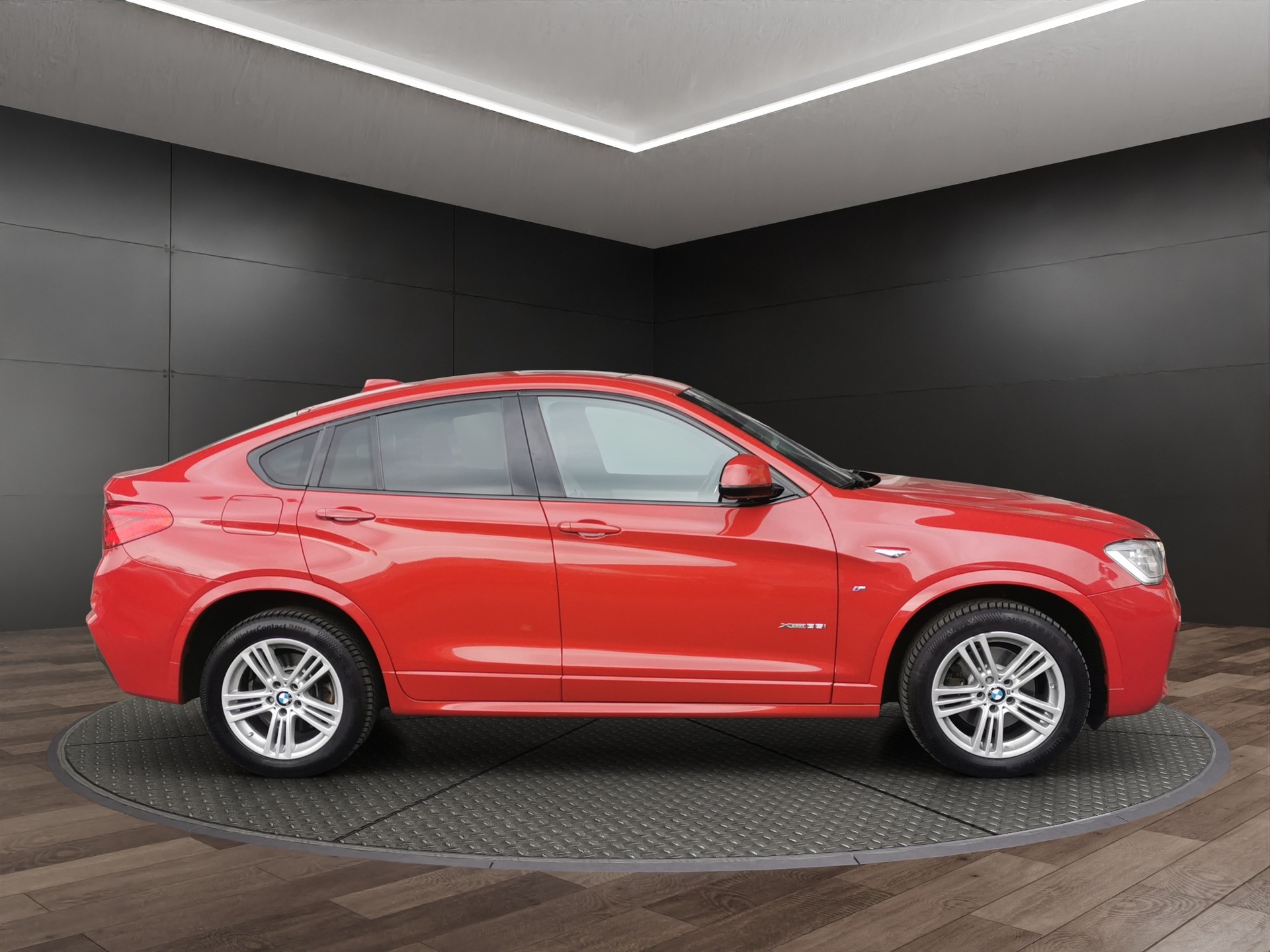 BMW X4 xDrive 35i Steptronic-image-4
