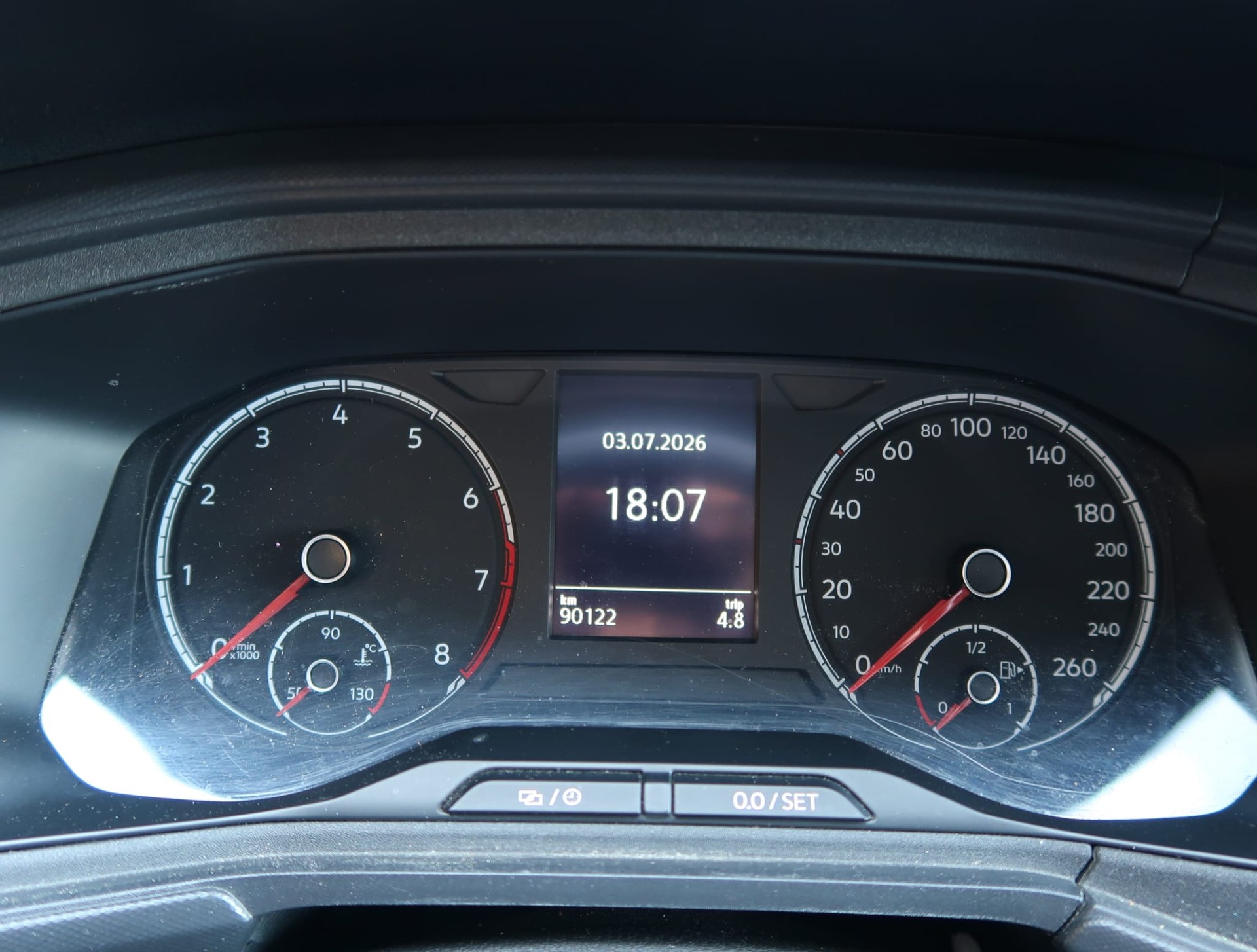 VW T-Cross 1.0 TSI Life-image-16