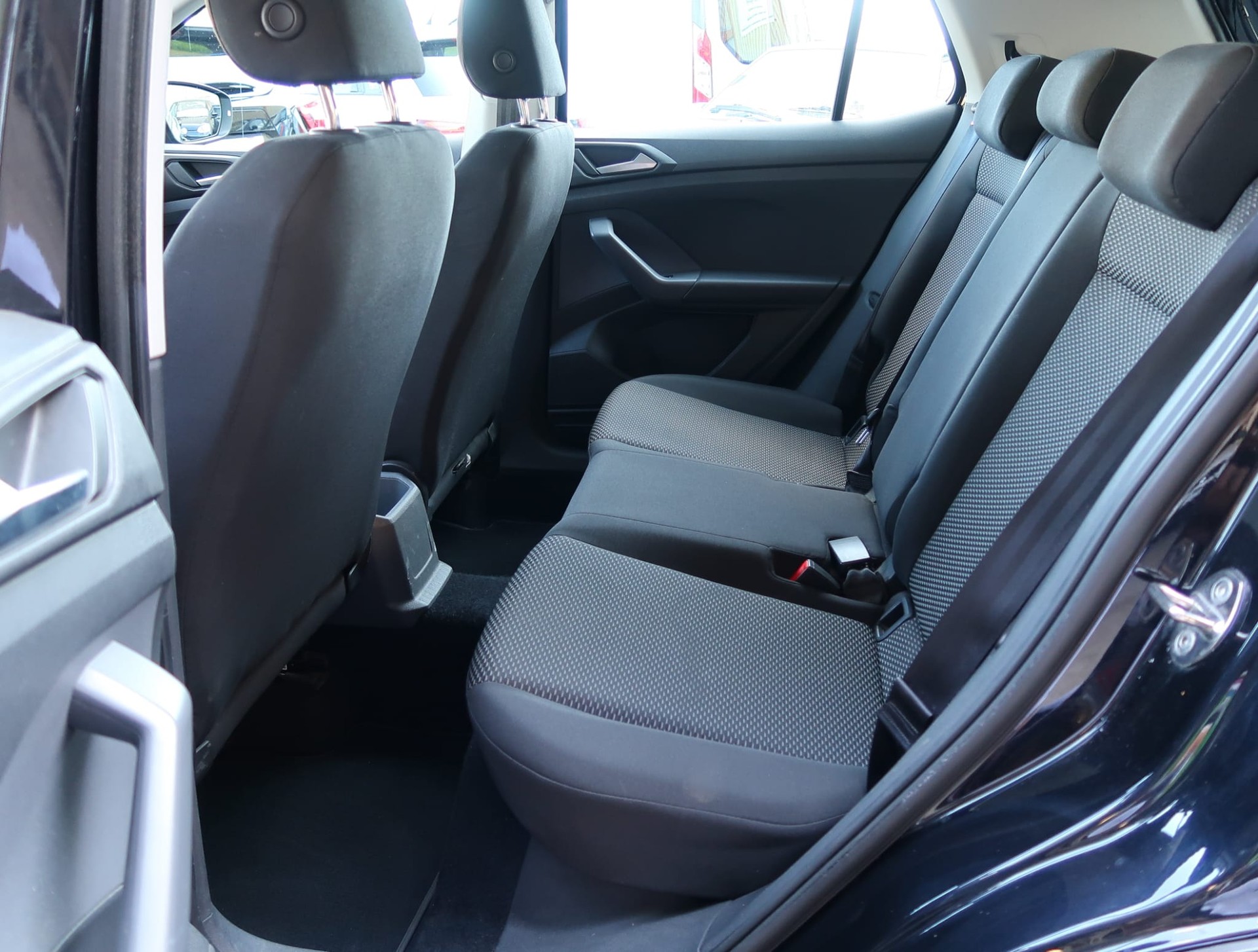 VW T-Cross 1.0 TSI Life-image-22