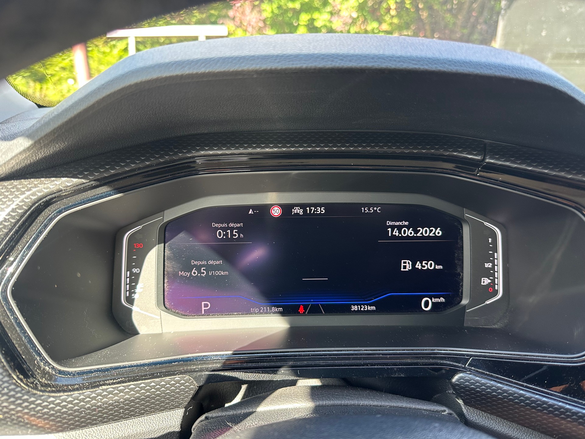 VW 1.0 TSI 110 Limited DSG-image-2