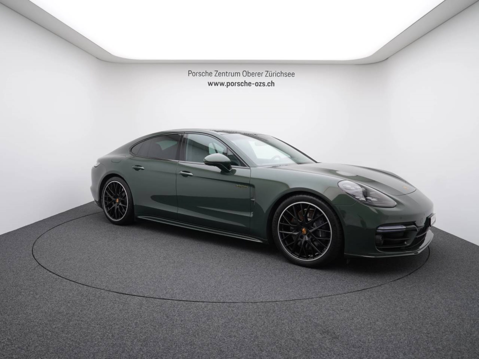 PORSCHE Panamera 4 E-Hybrid Platinum Edition-image-8
