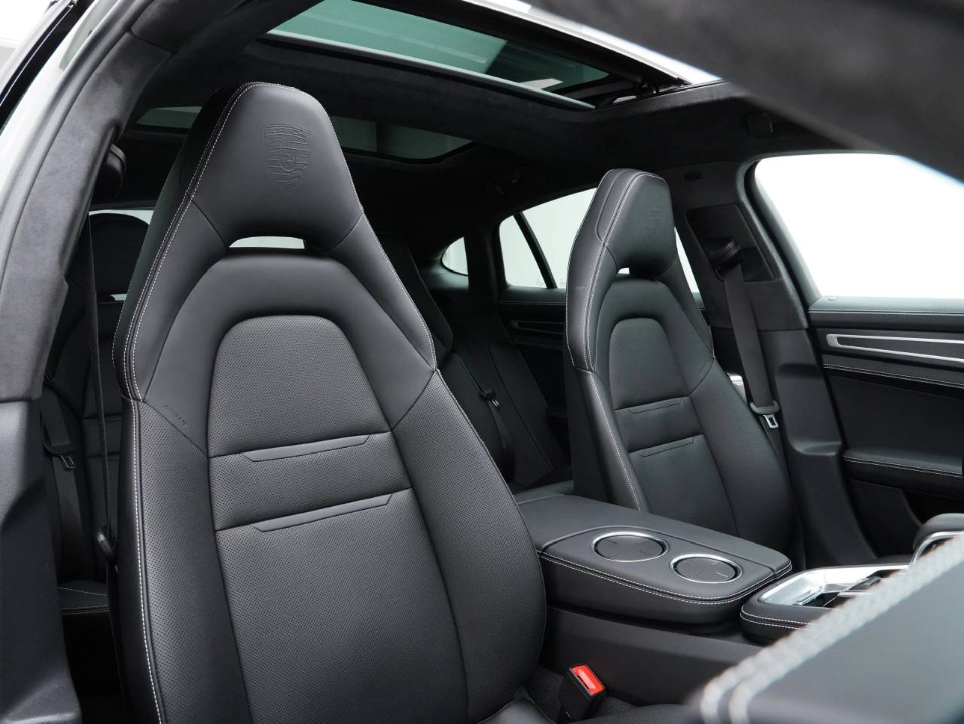 PORSCHE Panamera 4 E-Hybrid Platinum Edition-image-26
