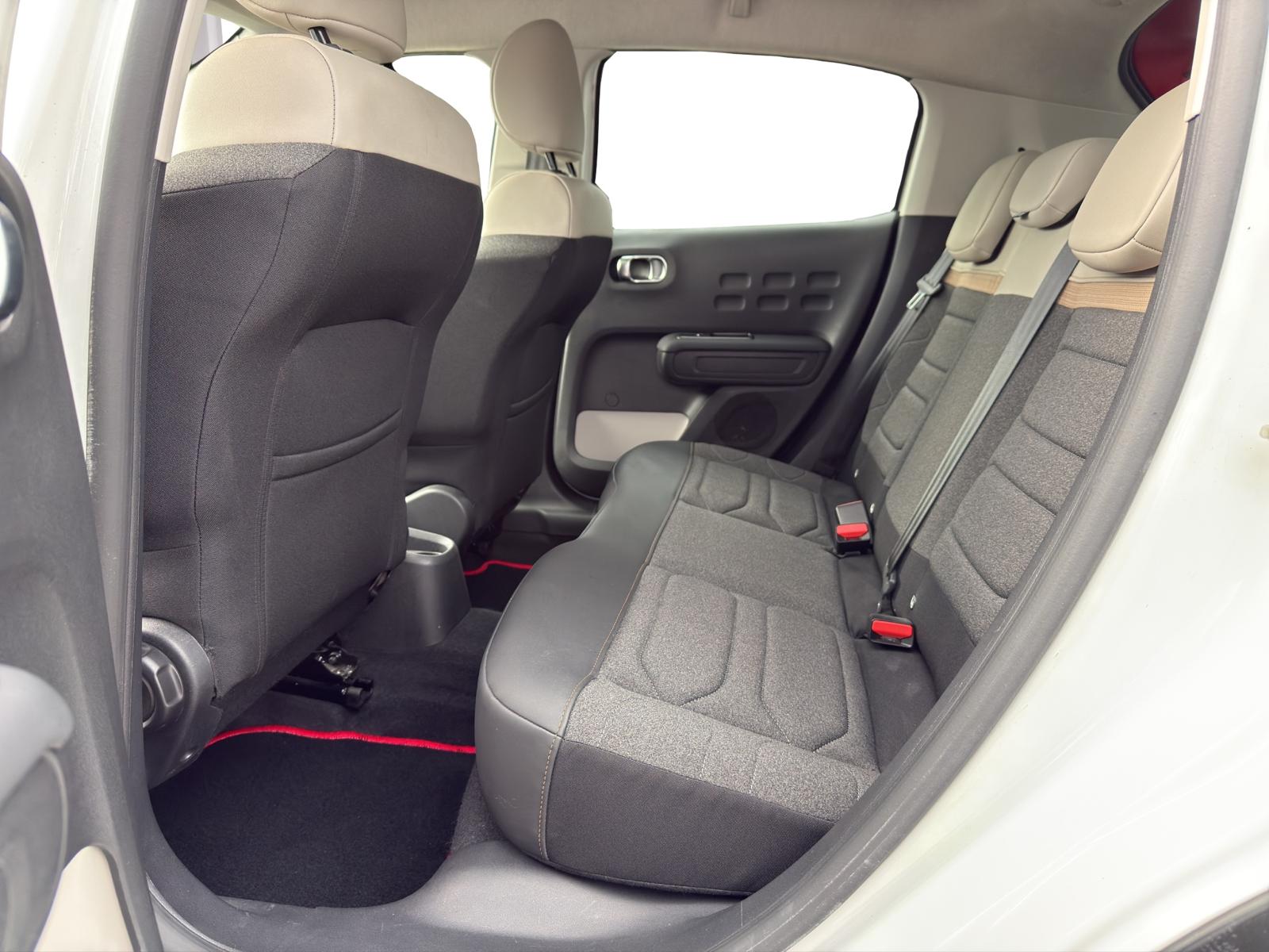 CITROEN C3 1.2i PureTech Swiss Edition EAT6-image-9