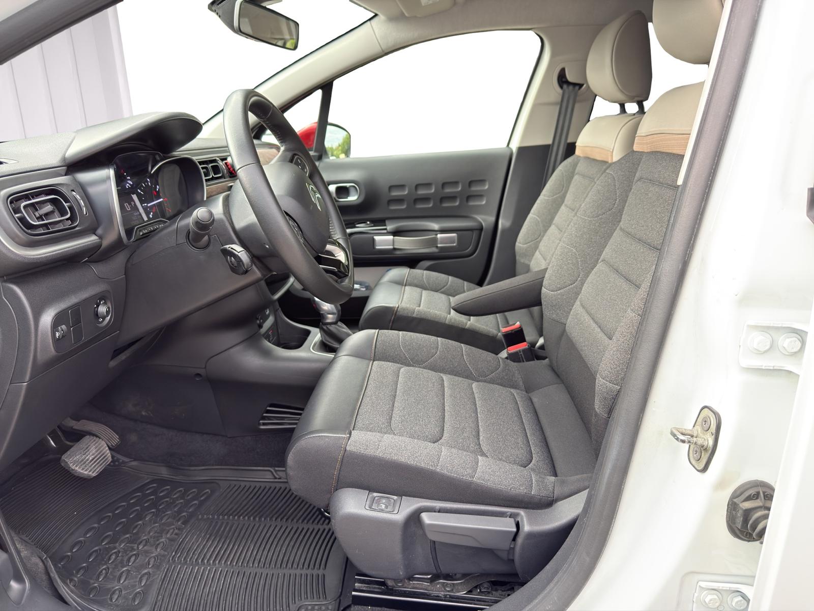 CITROEN C3 1.2i PureTech Swiss Edition EAT6-image-7