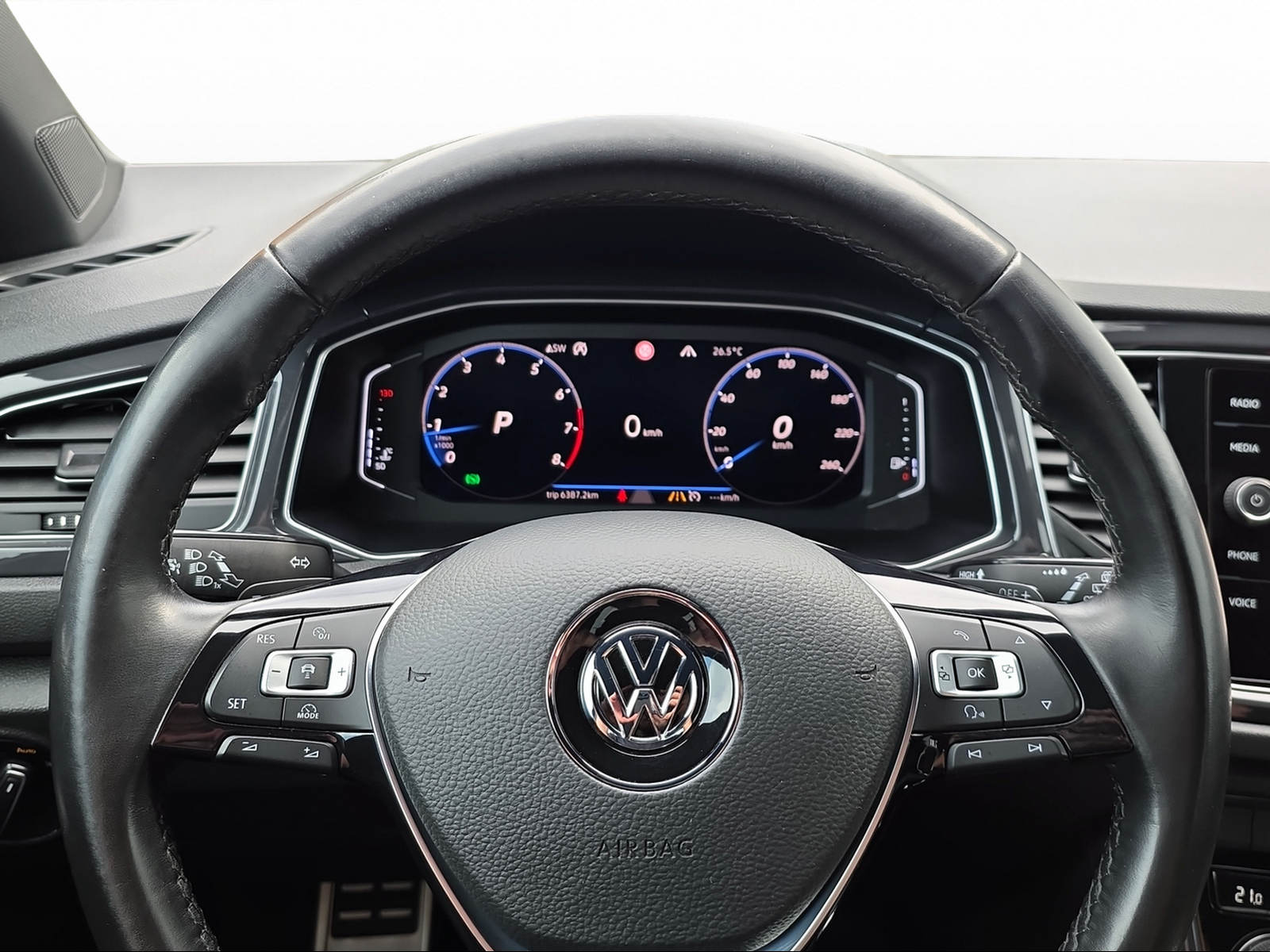 VW T-Roc 2.0 TSI Sport DSG 4Motion-image-4