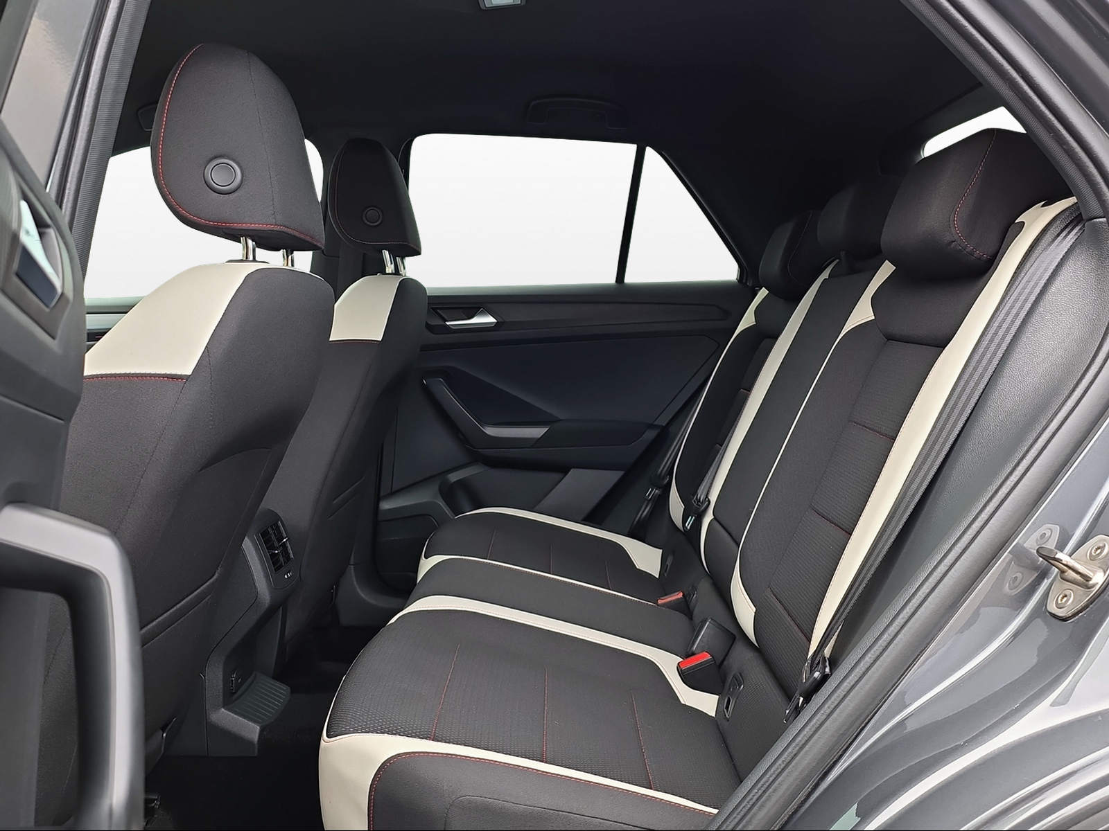 VW T-Roc 2.0 TSI Sport DSG 4Motion-image-10