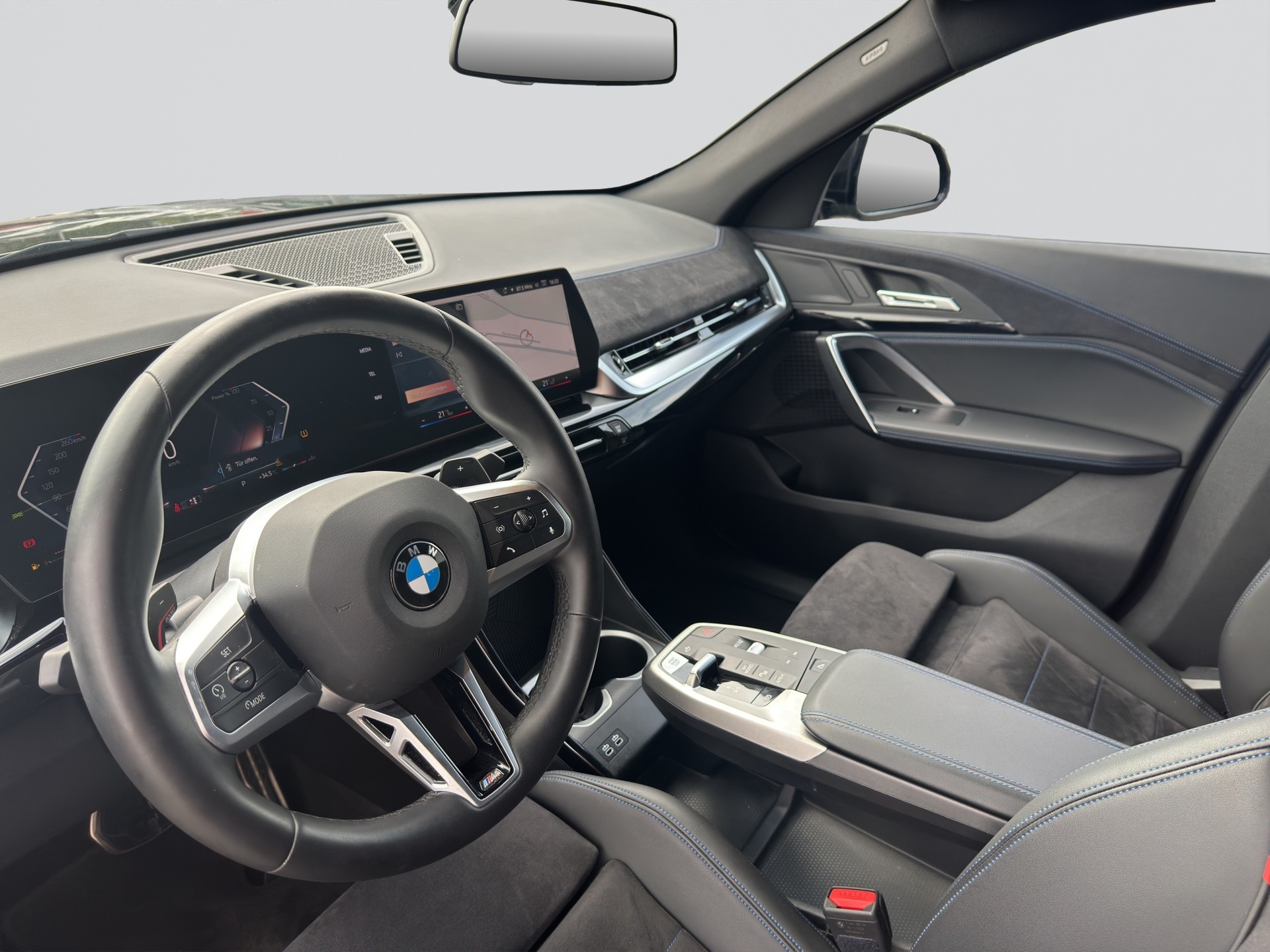 BMW X2 sDrive 20i 48V M Sport Pro Shadow-Line-image-6