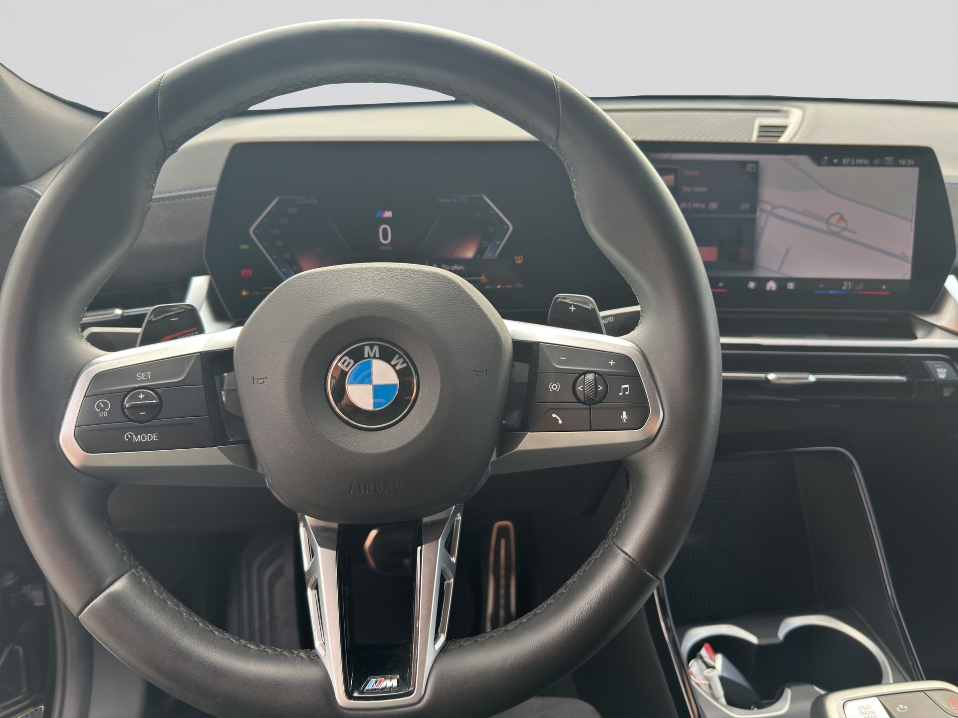 BMW X2 sDrive 20i 48V M Sport Pro Shadow-Line-image-9
