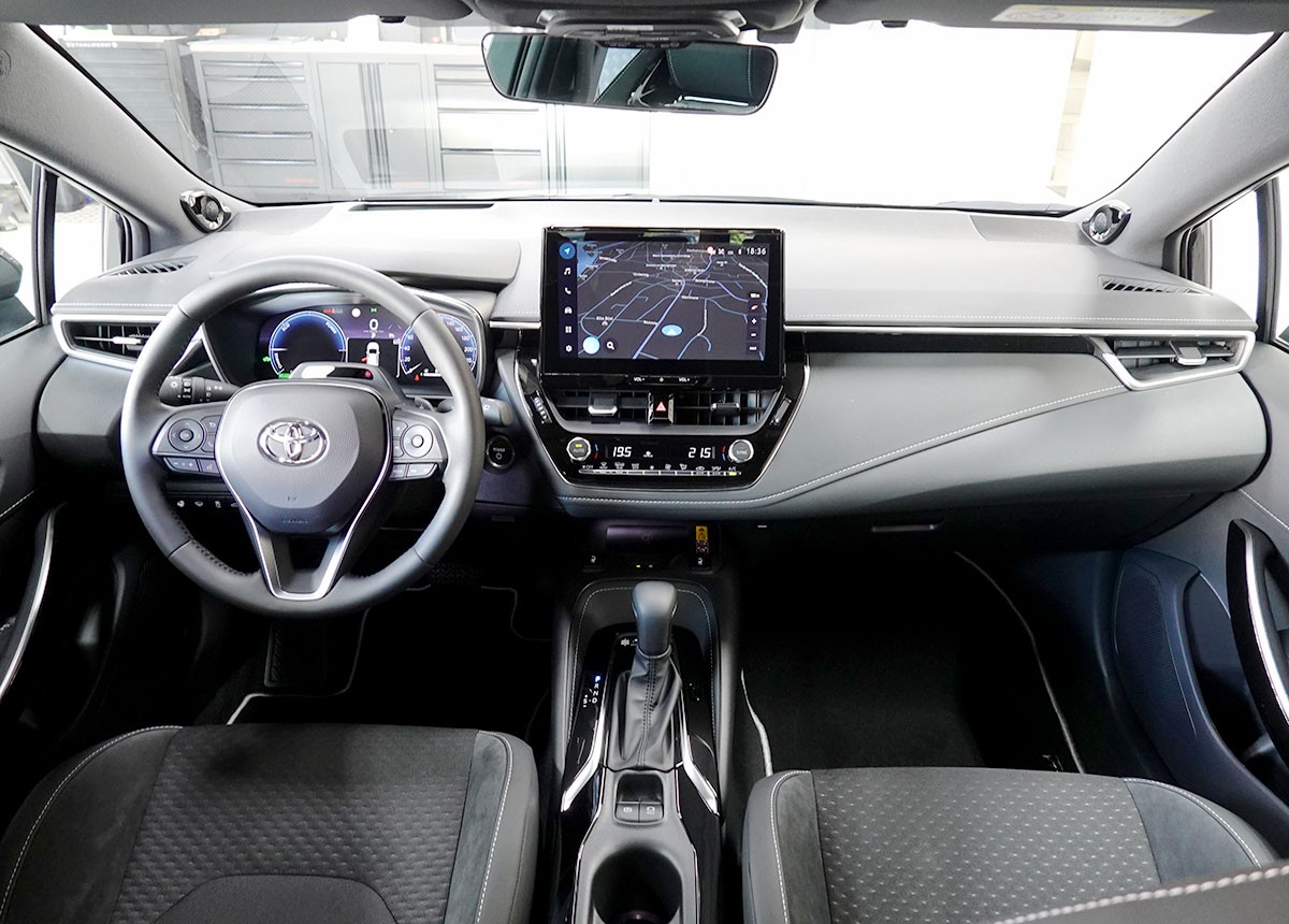 TOYOTA Corolla Touring Sports 2.0 HSD Premium e-CVT-image-8
