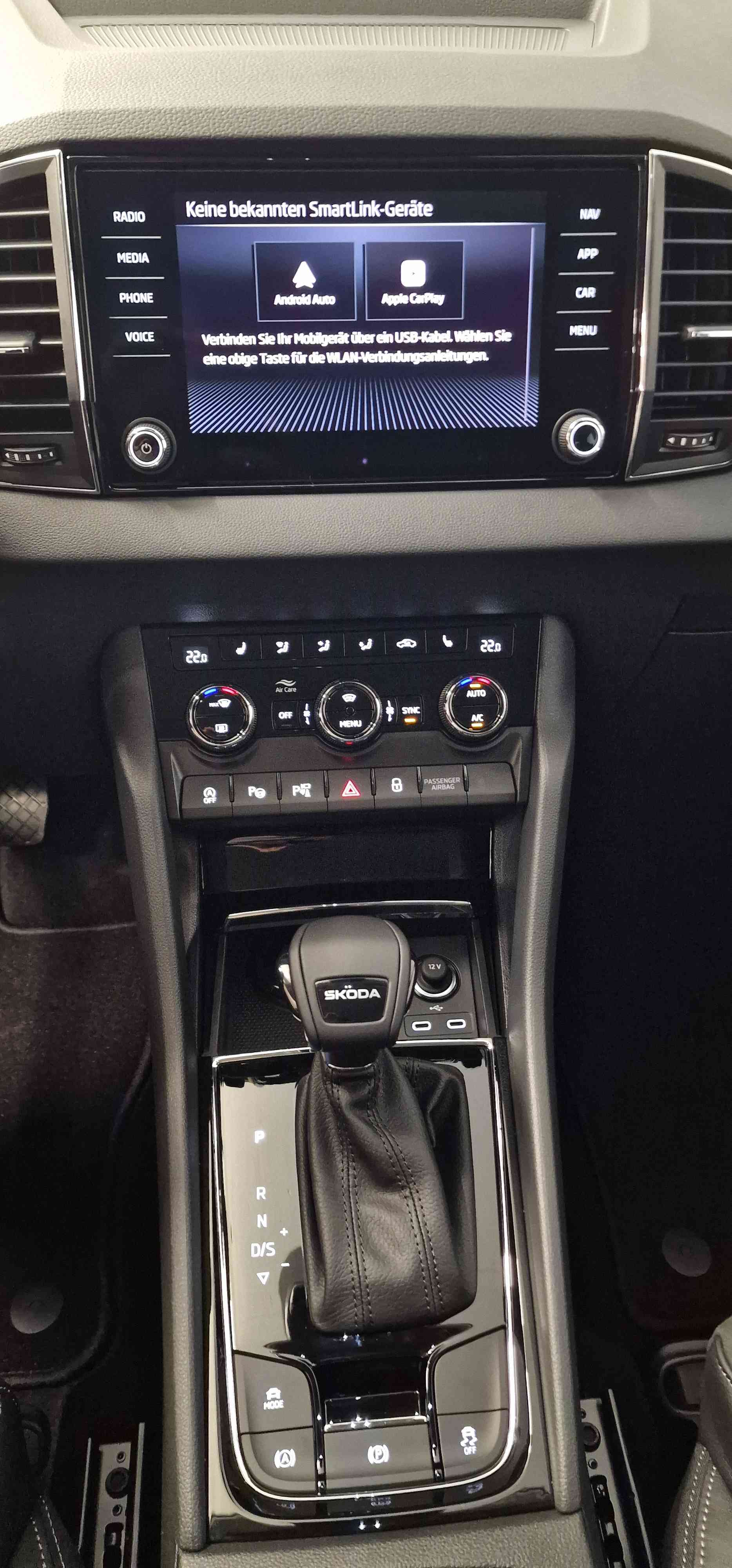 SKODA Karoq 1.5 TSI Dynamic DSG-image-12