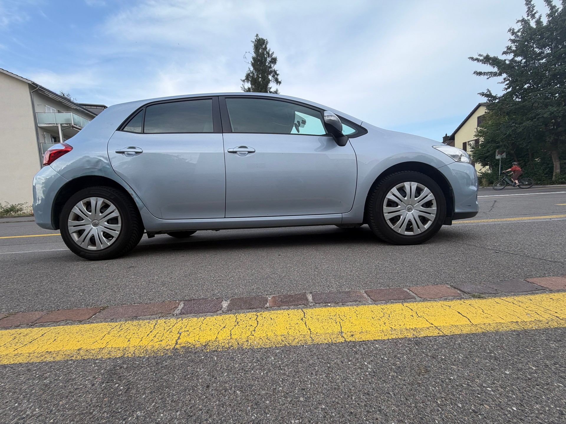 TOYOTA Auris 1.6 Linea Sol Multimode-image-2