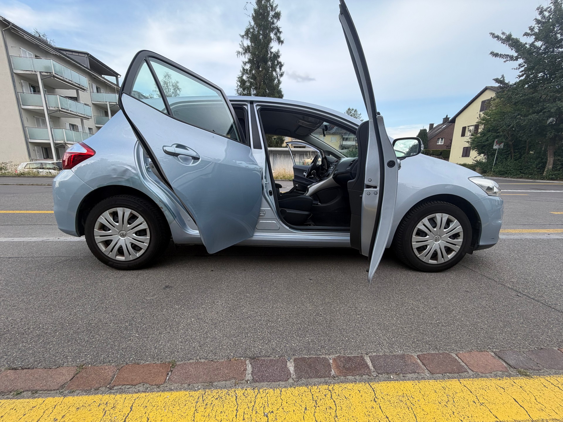 TOYOTA Auris 1.6 Linea Sol Multimode-image-6