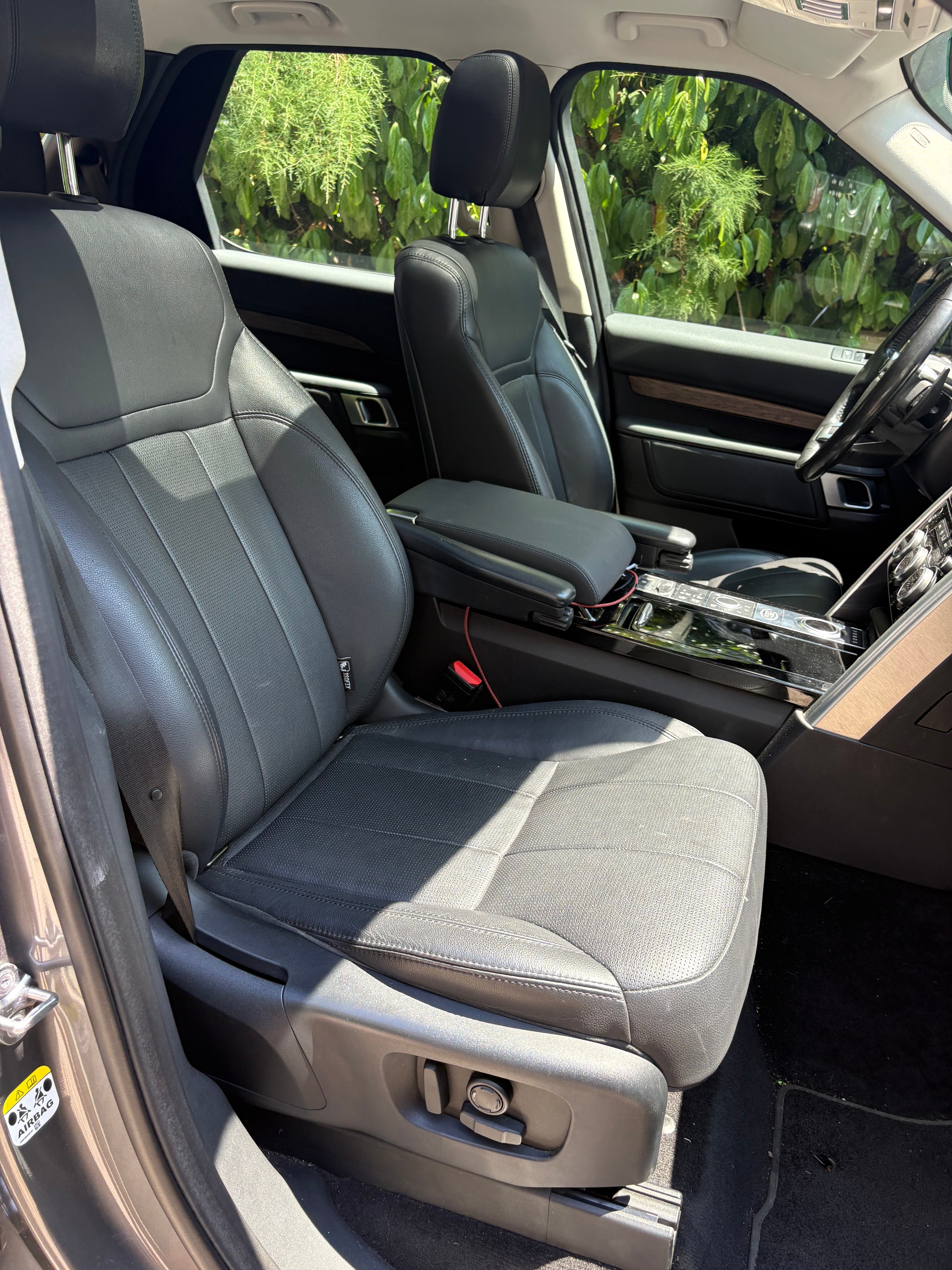LAND ROVER 3.0 TDV6 HSE-image-4