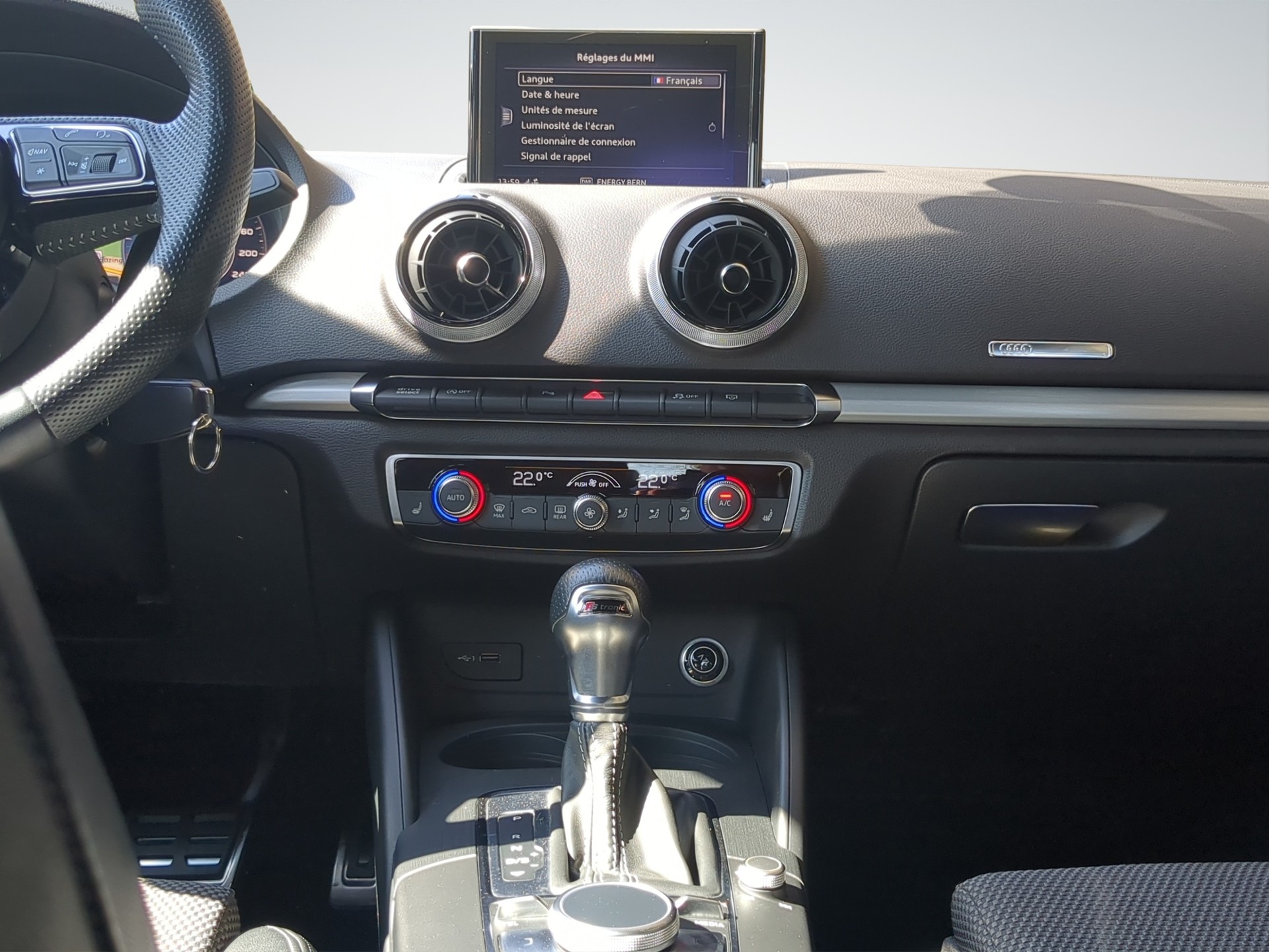 AUDI A3 Sportback 35 TFSI Sport S-tronic-image-10