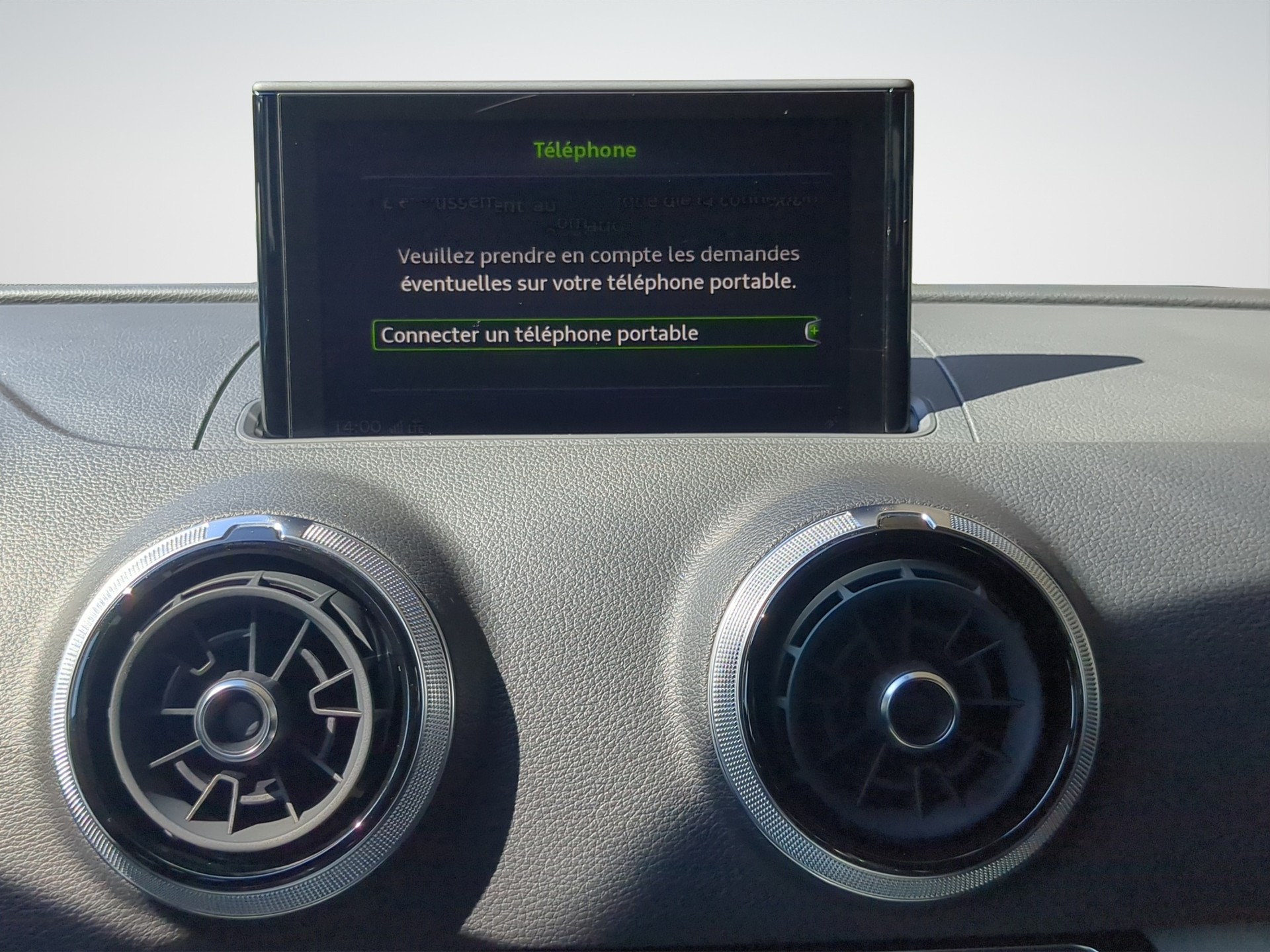 AUDI A3 Sportback 35 TFSI Sport S-tronic-image-12