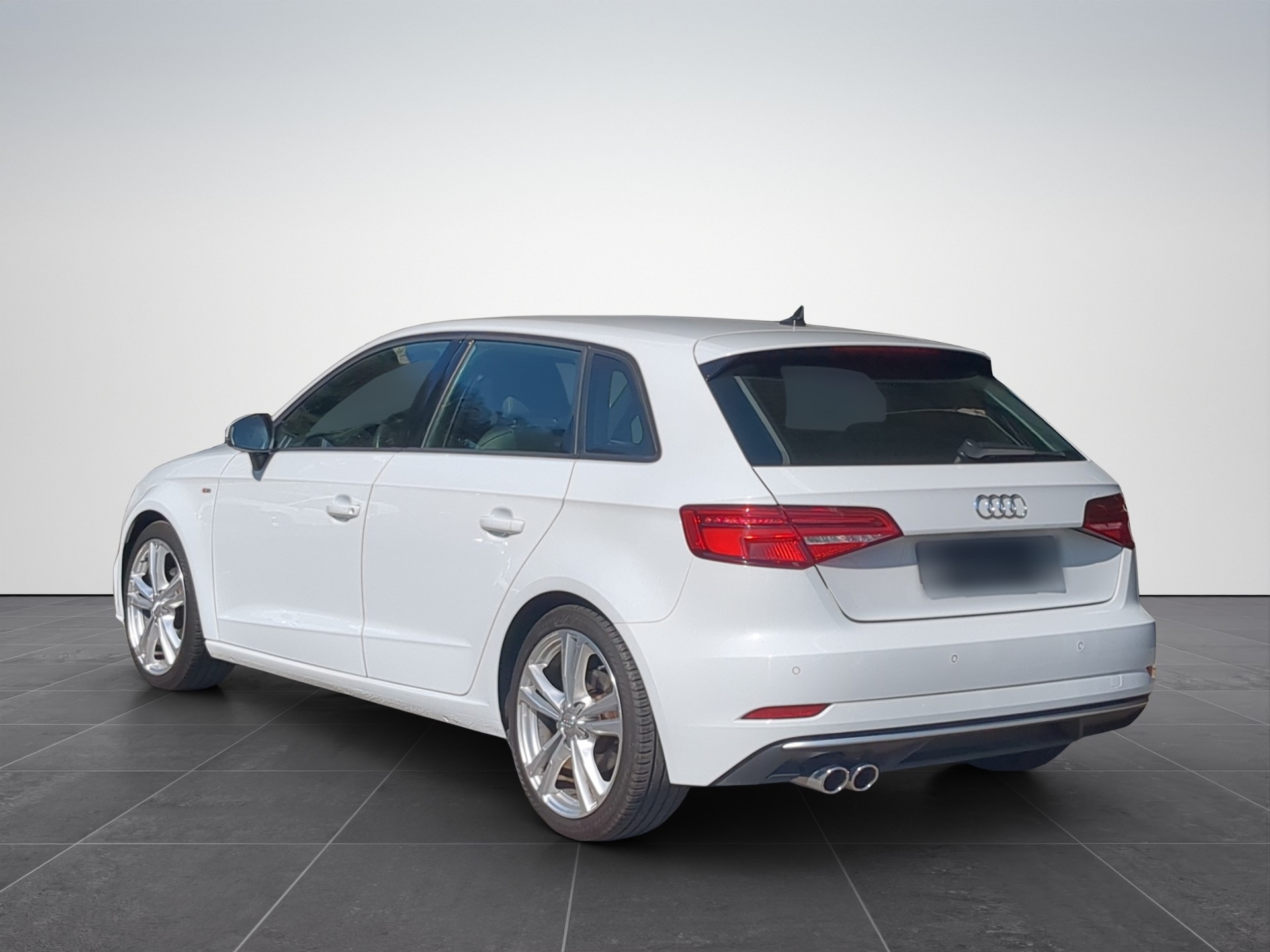 AUDI A3 Sportback 35 TFSI Sport S-tronic-image-2