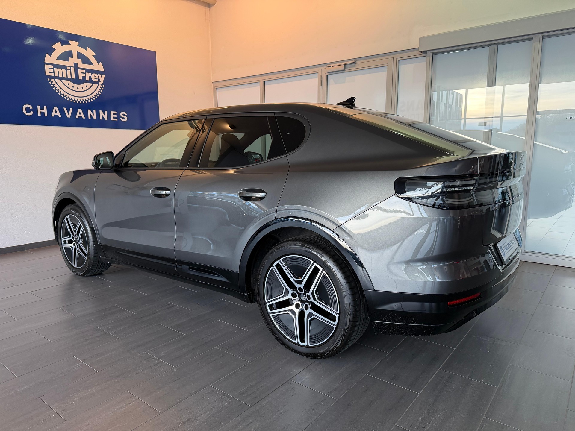 FORD Capri Extended Range Premium AWD-image-4