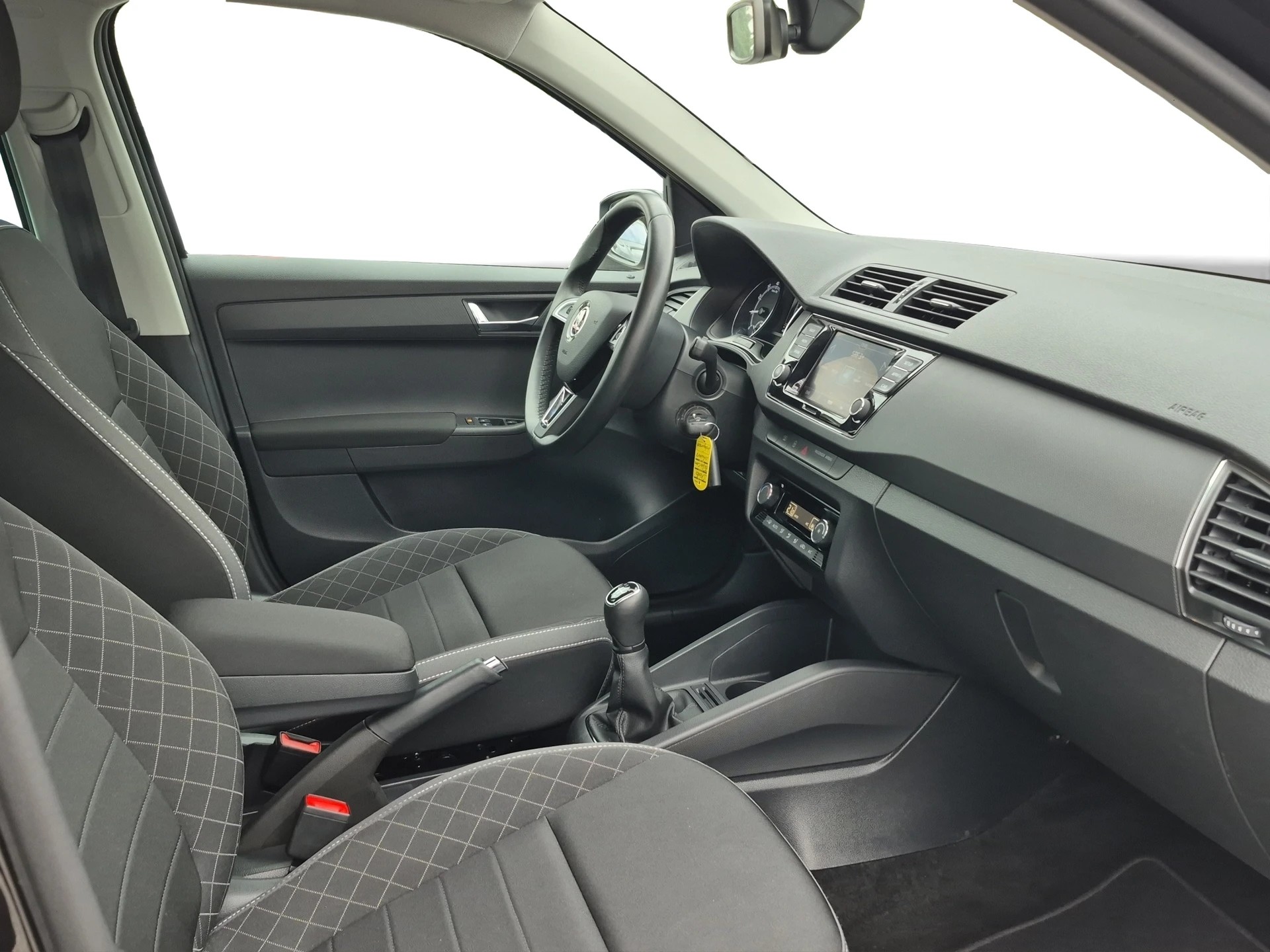 SKODA Fabia Combi 1.0 TSI Ambition-image-6