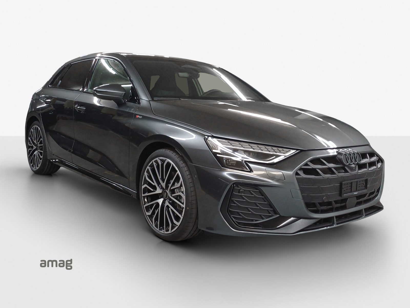 AUDI A3 Sportback TFSI 110 kW S line Attraction S tronic-image-5