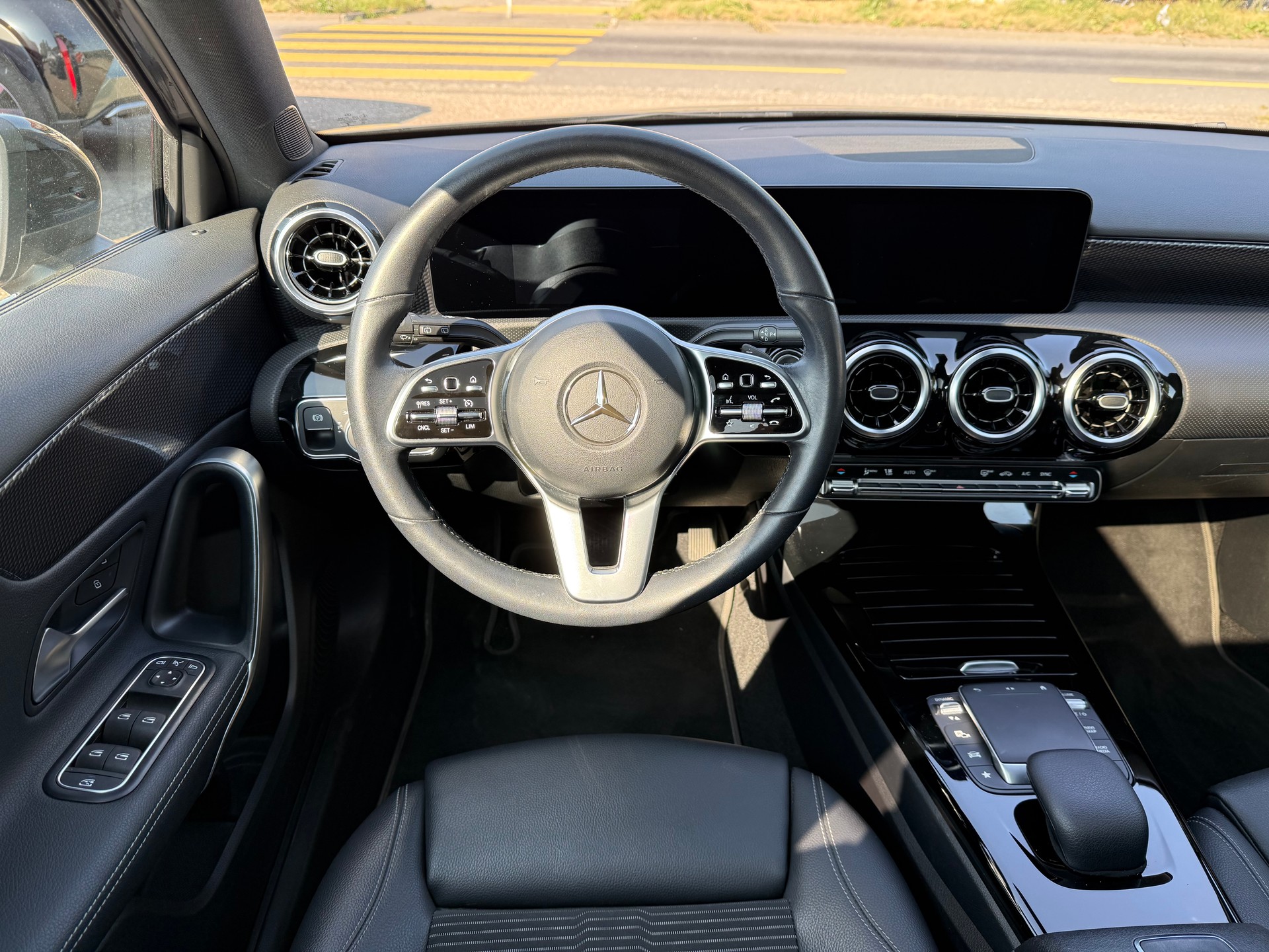 MERCEDES-BENZ A 180 Night Star 7G-DCT-image-12