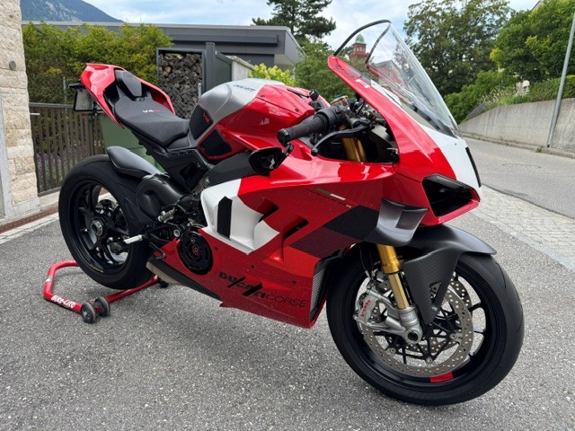 DUCATI Panigale V4 R-image-2