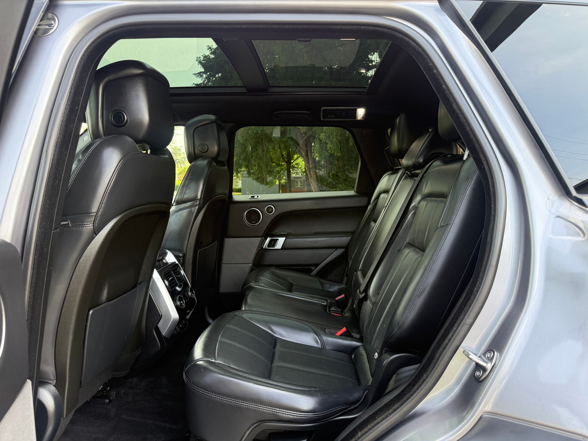 LAND ROVER Range Rover Sport 3.0 SDV6 AB Dynamic Automatic-image-12