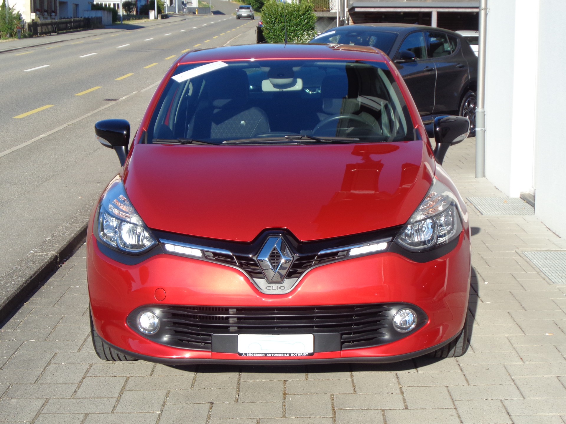 RENAULT Clio 1.2 16V T Limited EDC-image-2