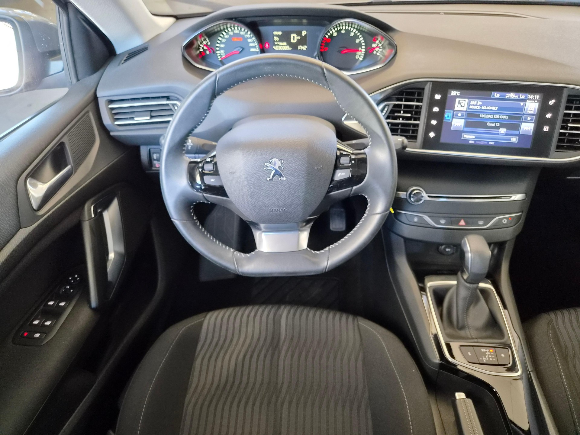 PEUGEOT 308 1.2 PureTech 130 Active S/S-image-9