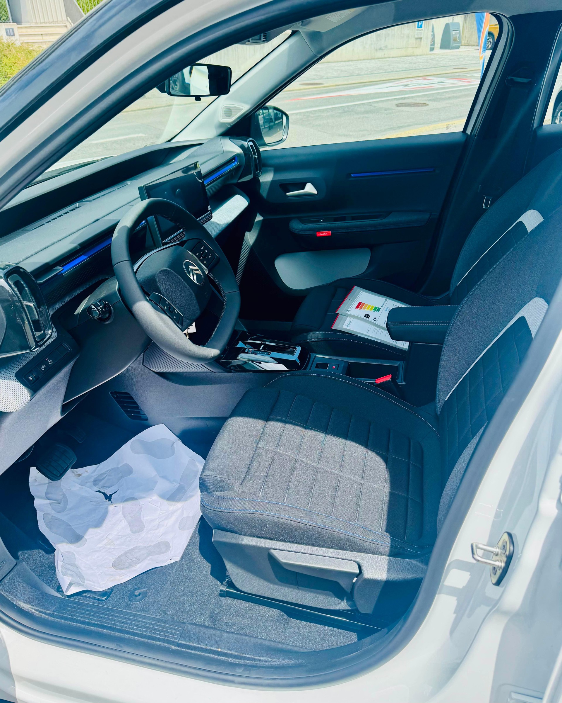 CITROEN NEW ë-C3 long range Plus-image-8