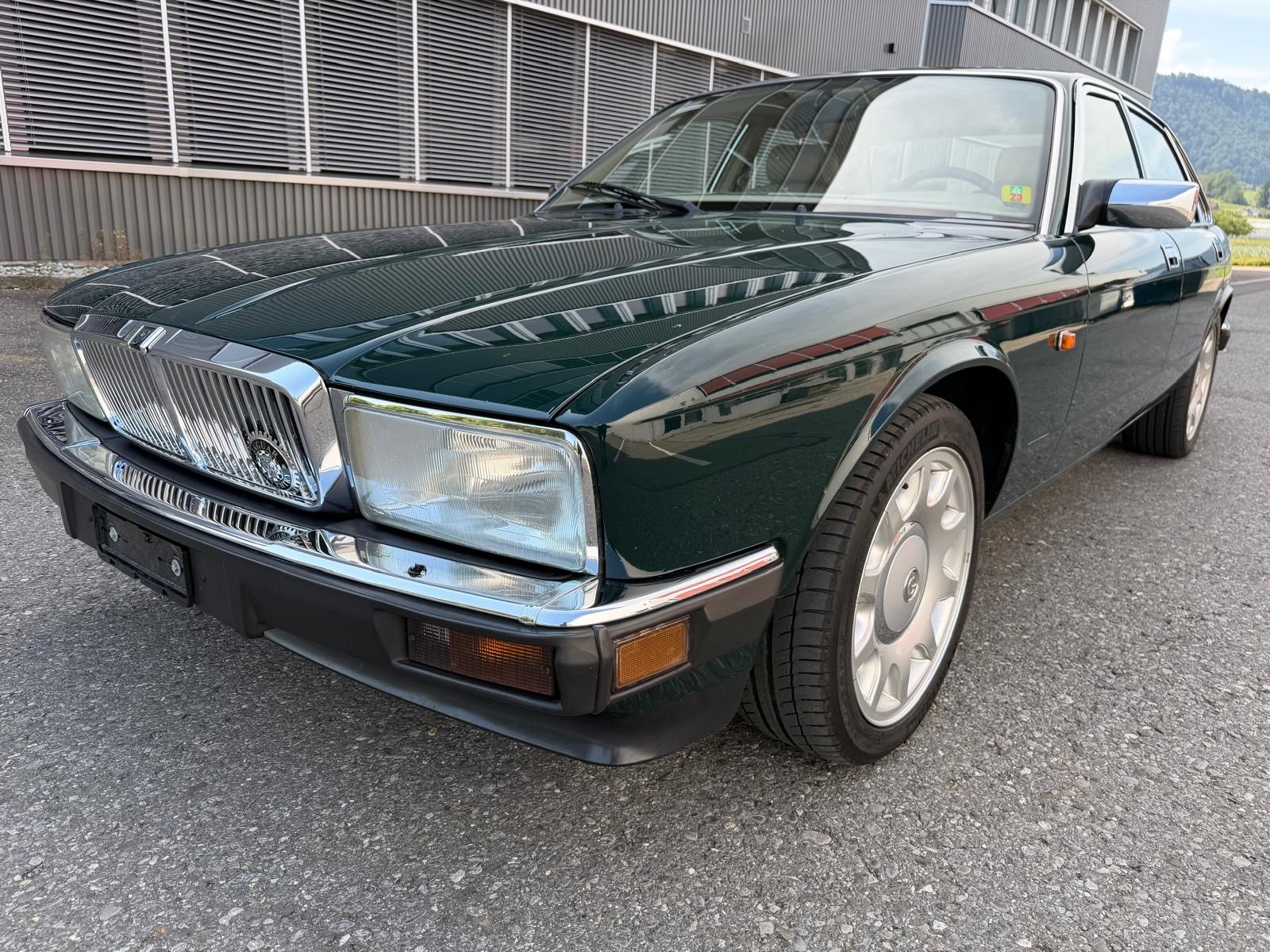 JAGUAR XJ6 4.0 Sovereign-image-0
