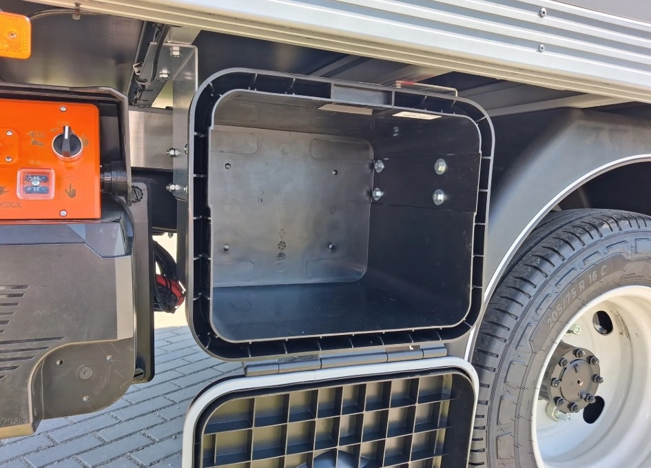 ISUZU M 27 H-image-8