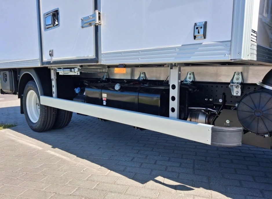 ISUZU M 27 H-image-6